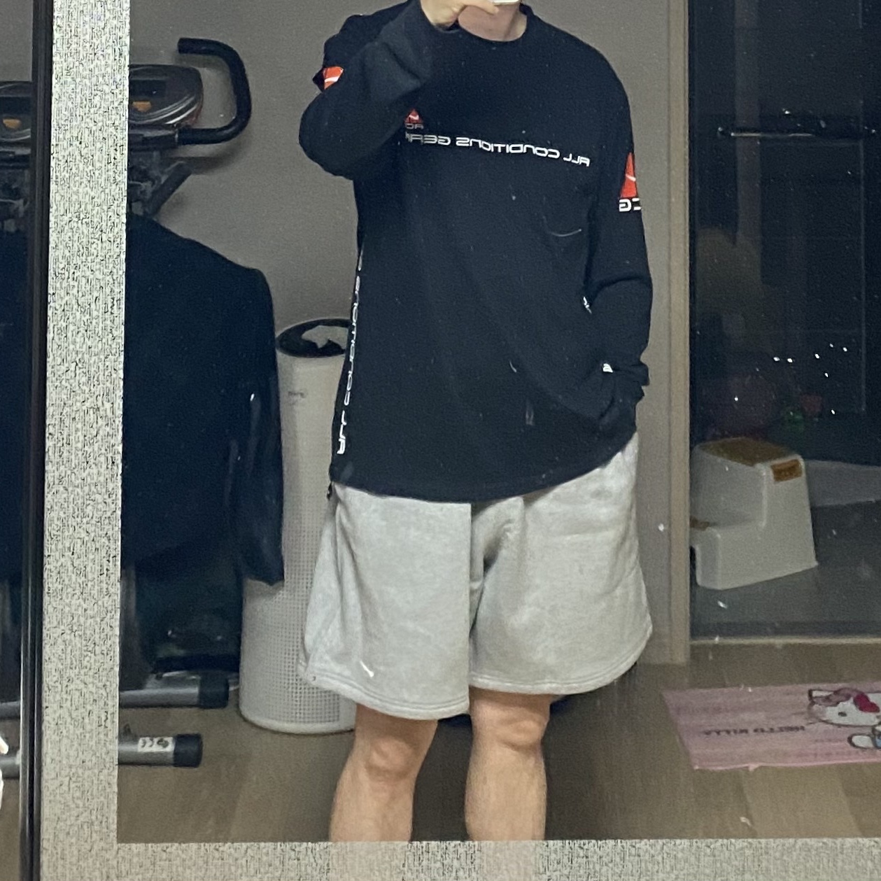 Nike NRG ACG SSNL Lungs Long Sleeve T-Shirt Black - Asia, Nike NRG Solo Swoosh Fleece Shorts Dark Grey Heather - Asia 착용 스타일