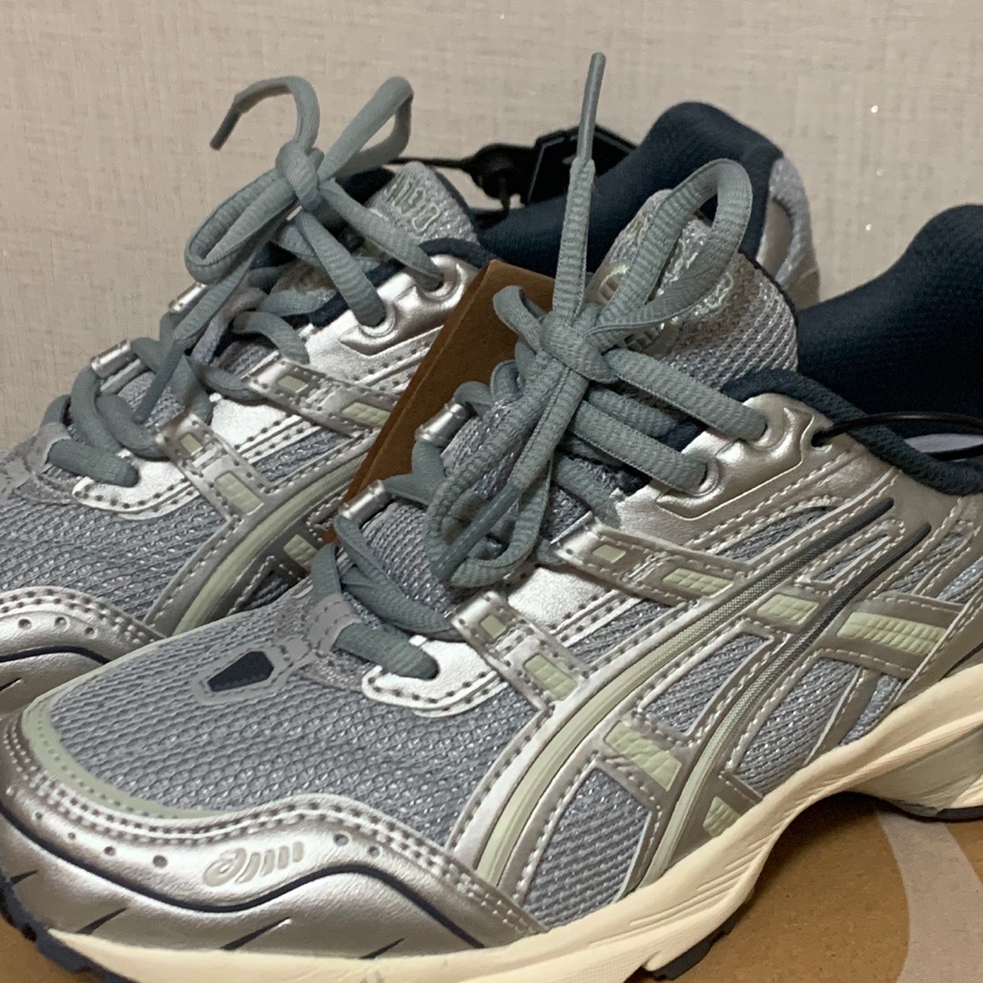Asics Gel-1090 Piedmont Grey 착용 스타일