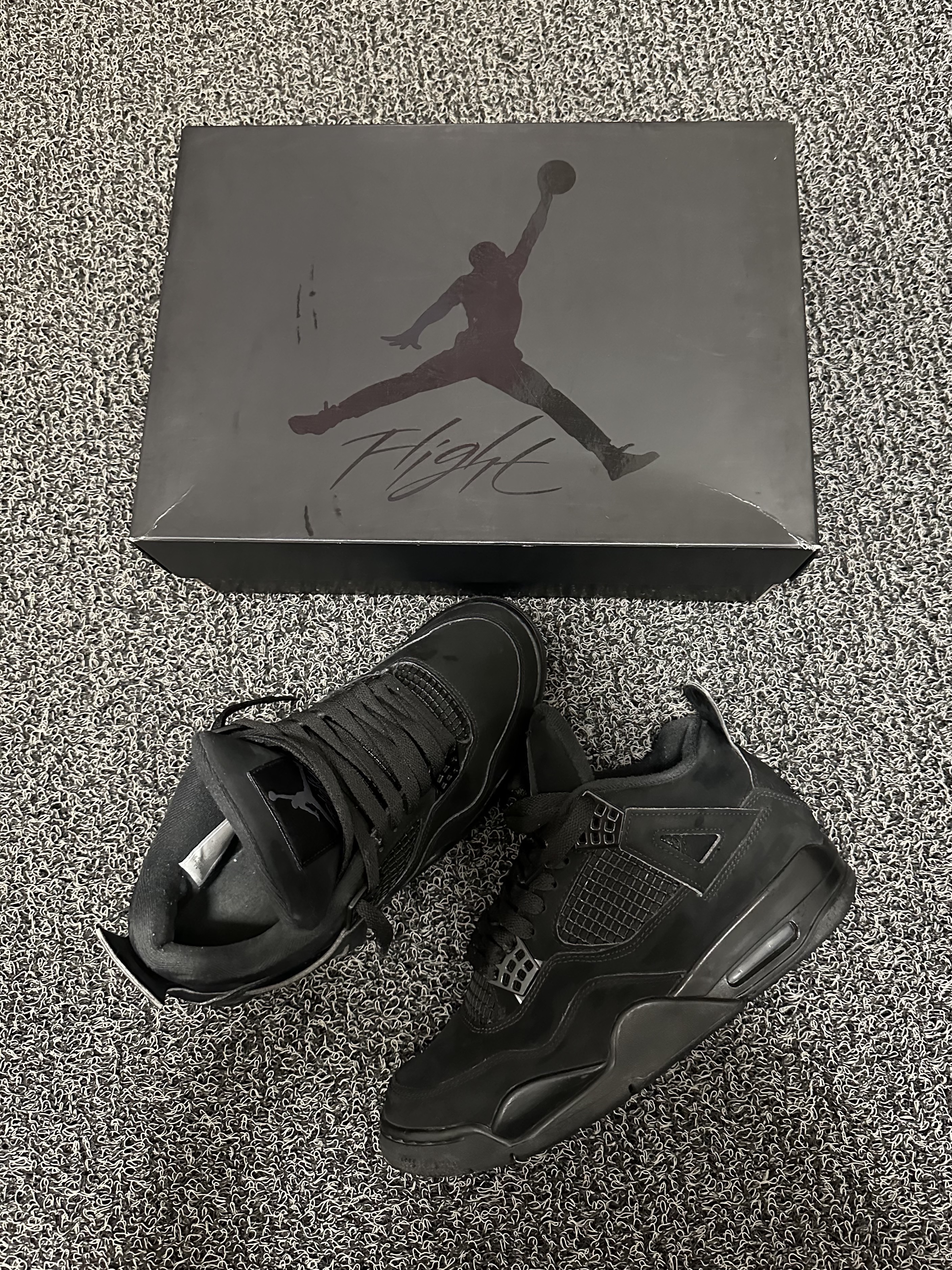 Jordan 4 Retro Black Cat 2020 착용 스타일 - 2