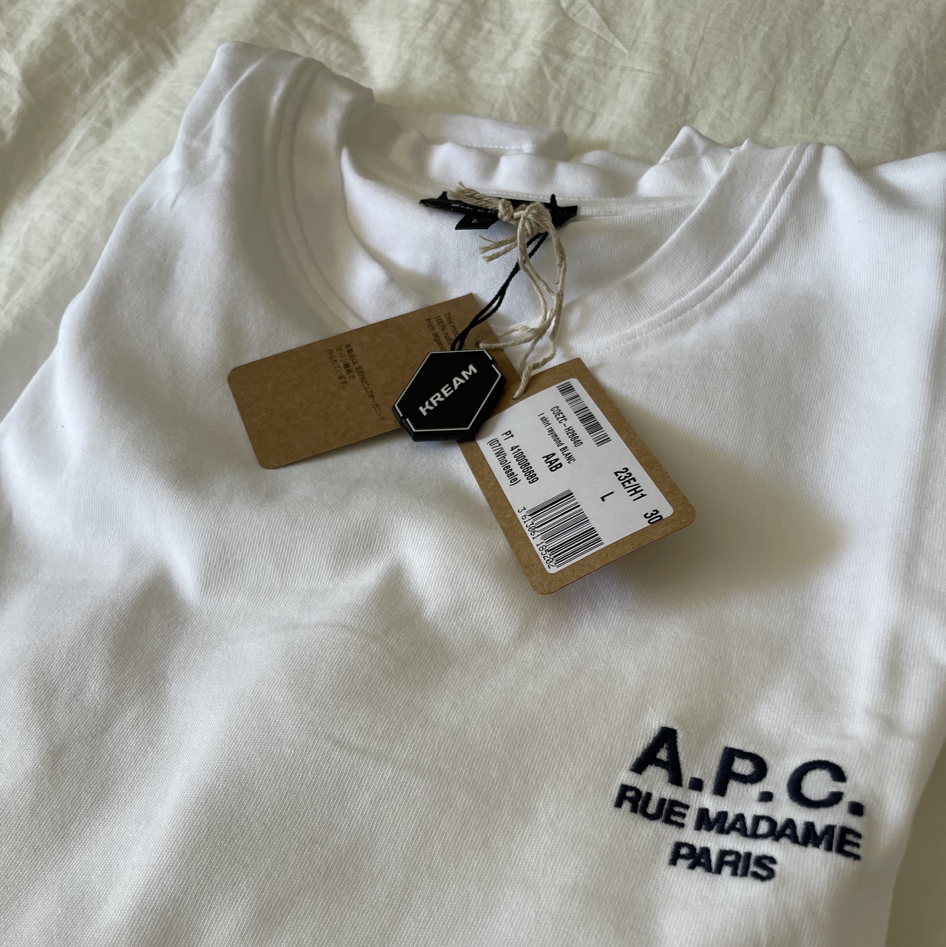 A.P.C. Raymond T-Shirt White 착용 스타일