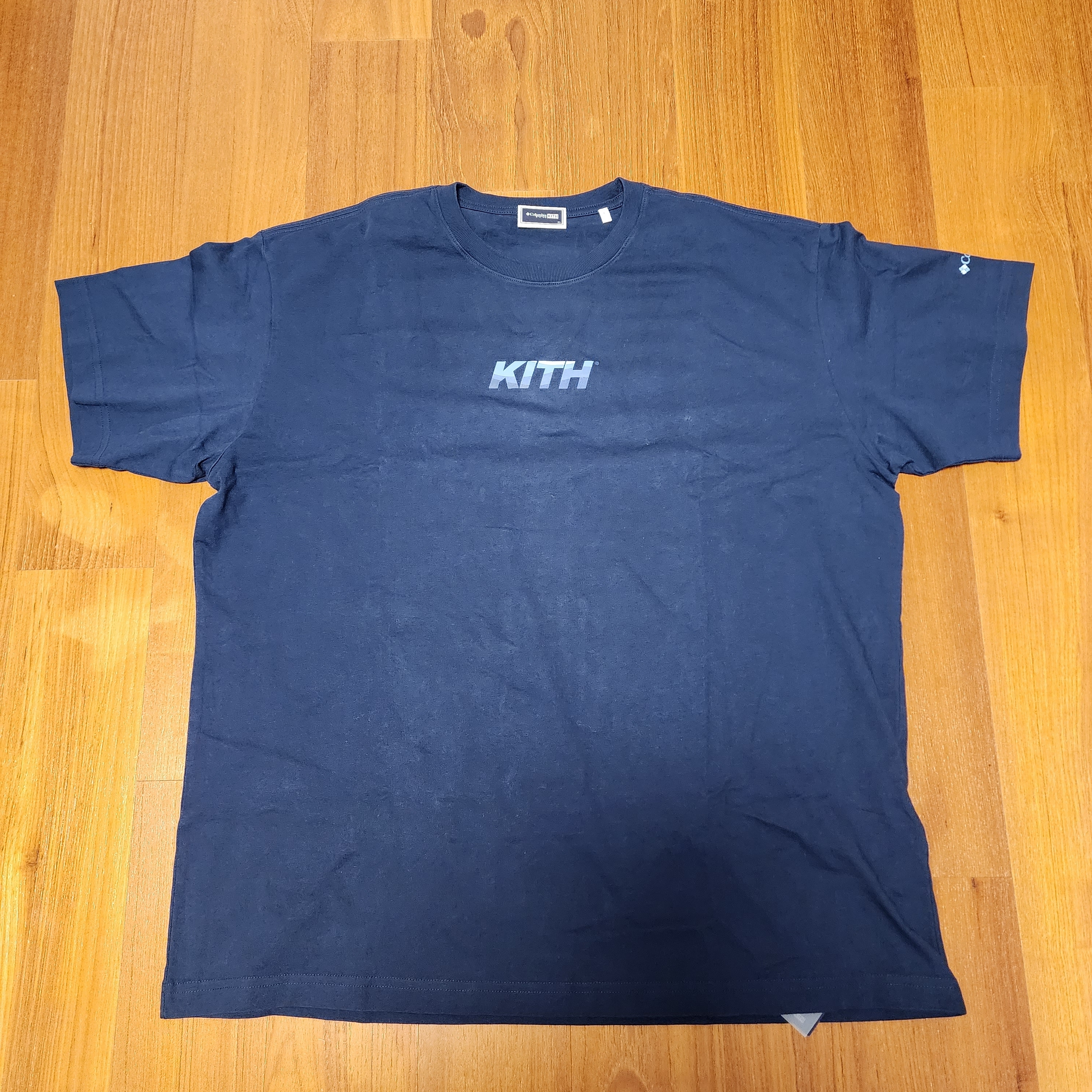 Kith x Columbia PFG Elemental T-Shirt Nocturnal 착용 스타일 - 1