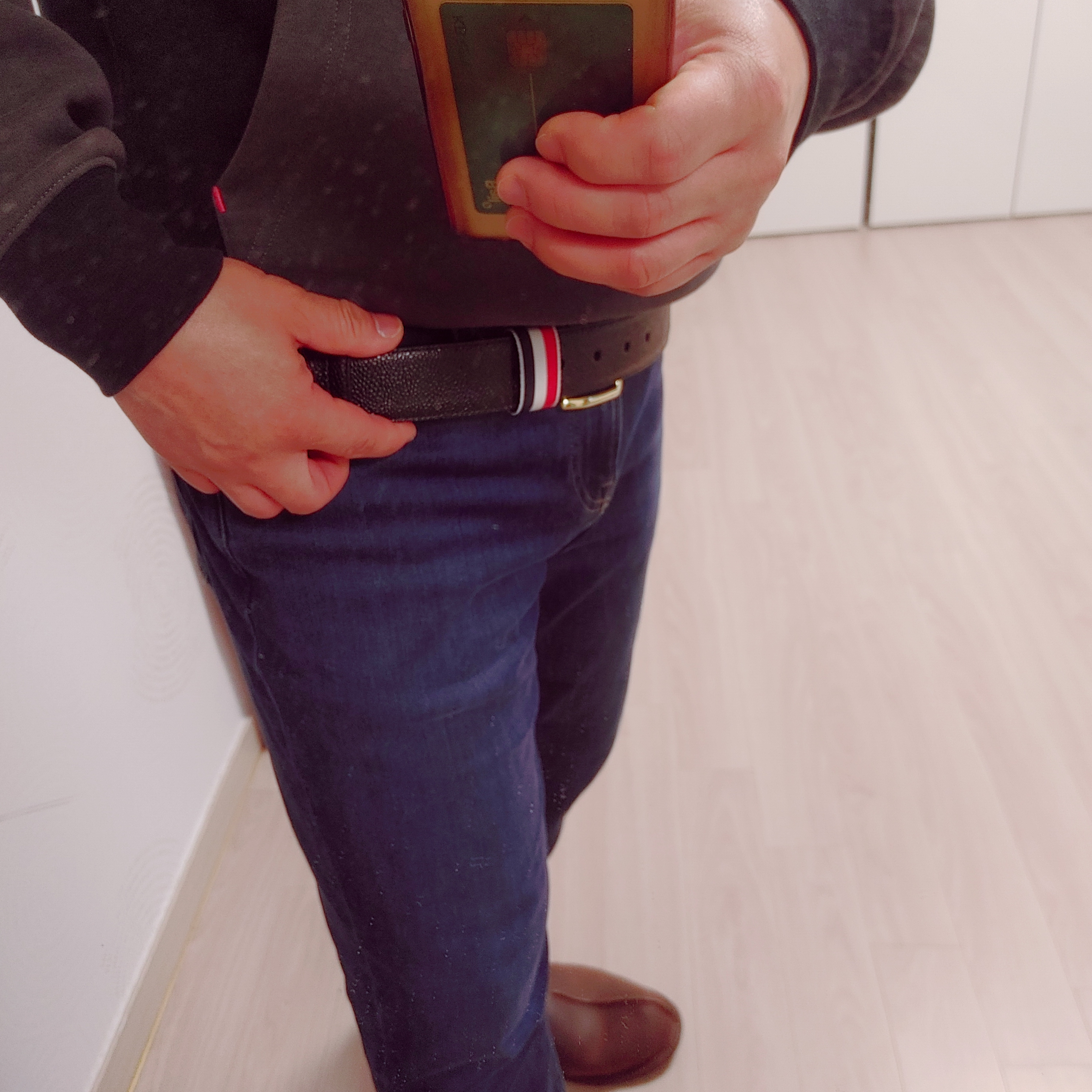 Thom Browne Calfskin Pebbled Leather Belt Black 착용 스타일 - 1