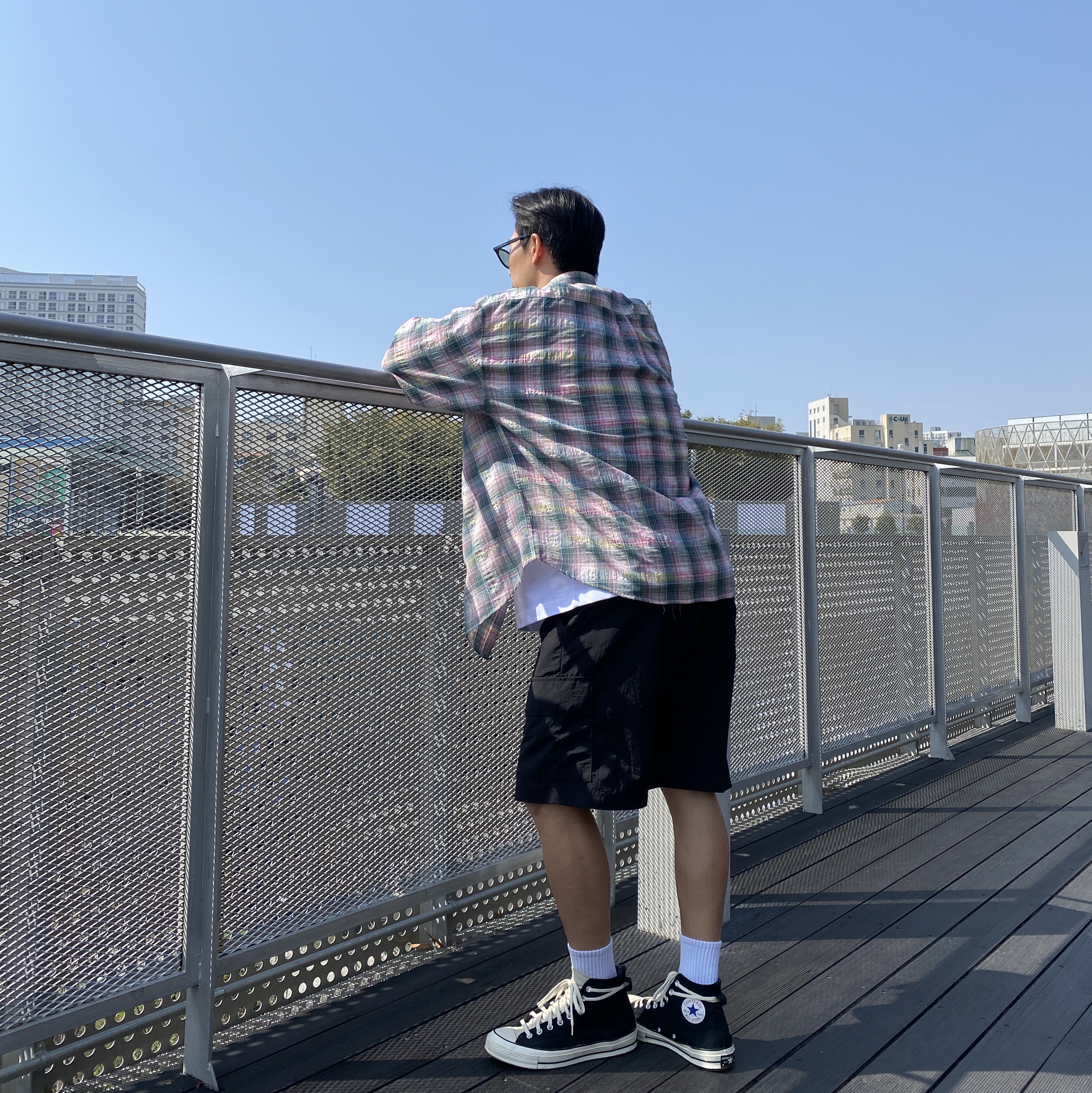 Converse x Fear of God Essentials Chuck 70 Hi Black 2020 착용 스타일 - 3