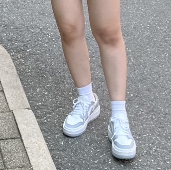 (W) Jordan 1 Elevate Low White and Wolf Grey 착용 스타일