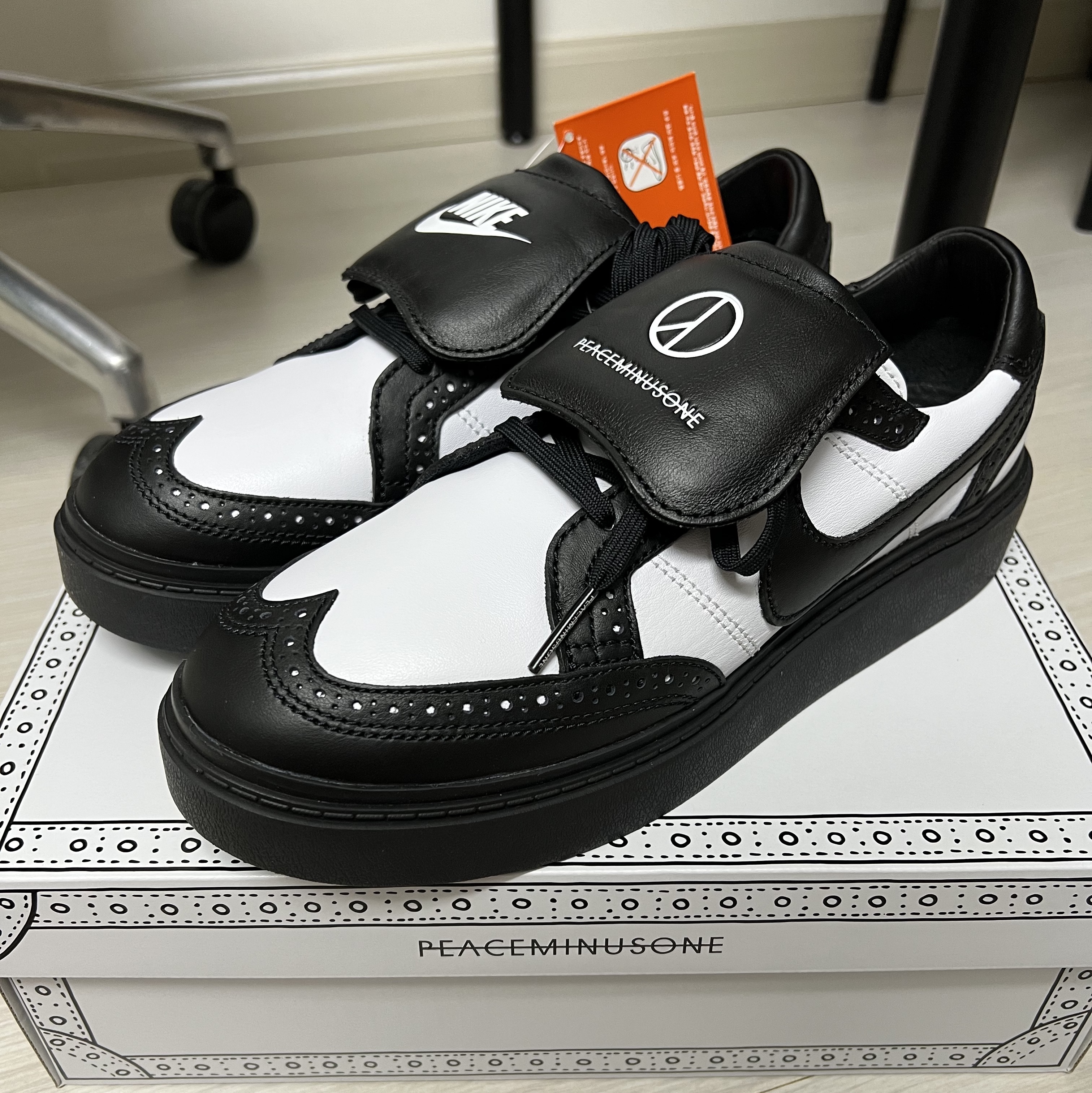 Nike x Peaceminusone Kwondo1 Black and White 착용 스타일