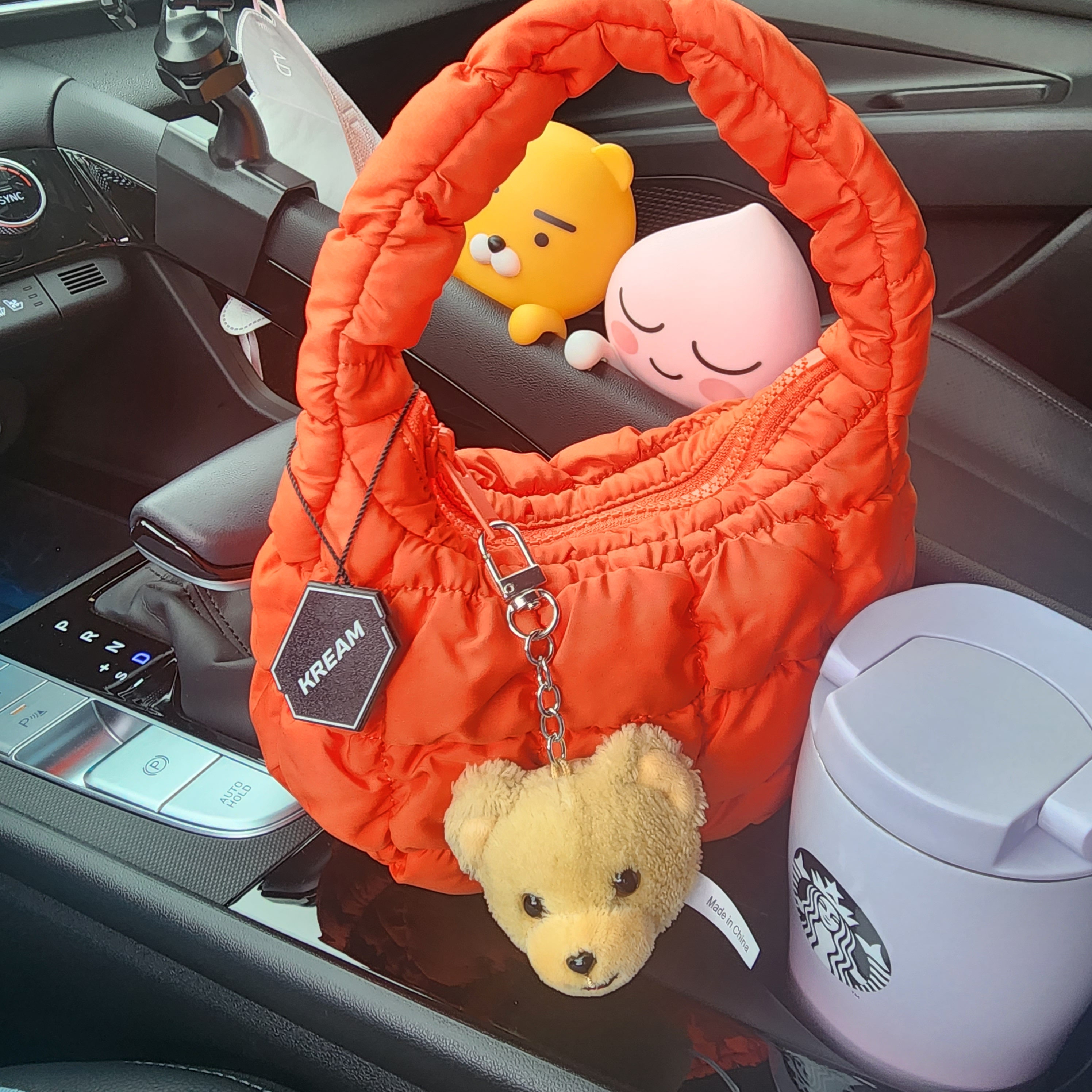 COS Quilted Micro Bag Orange 착용 스타일