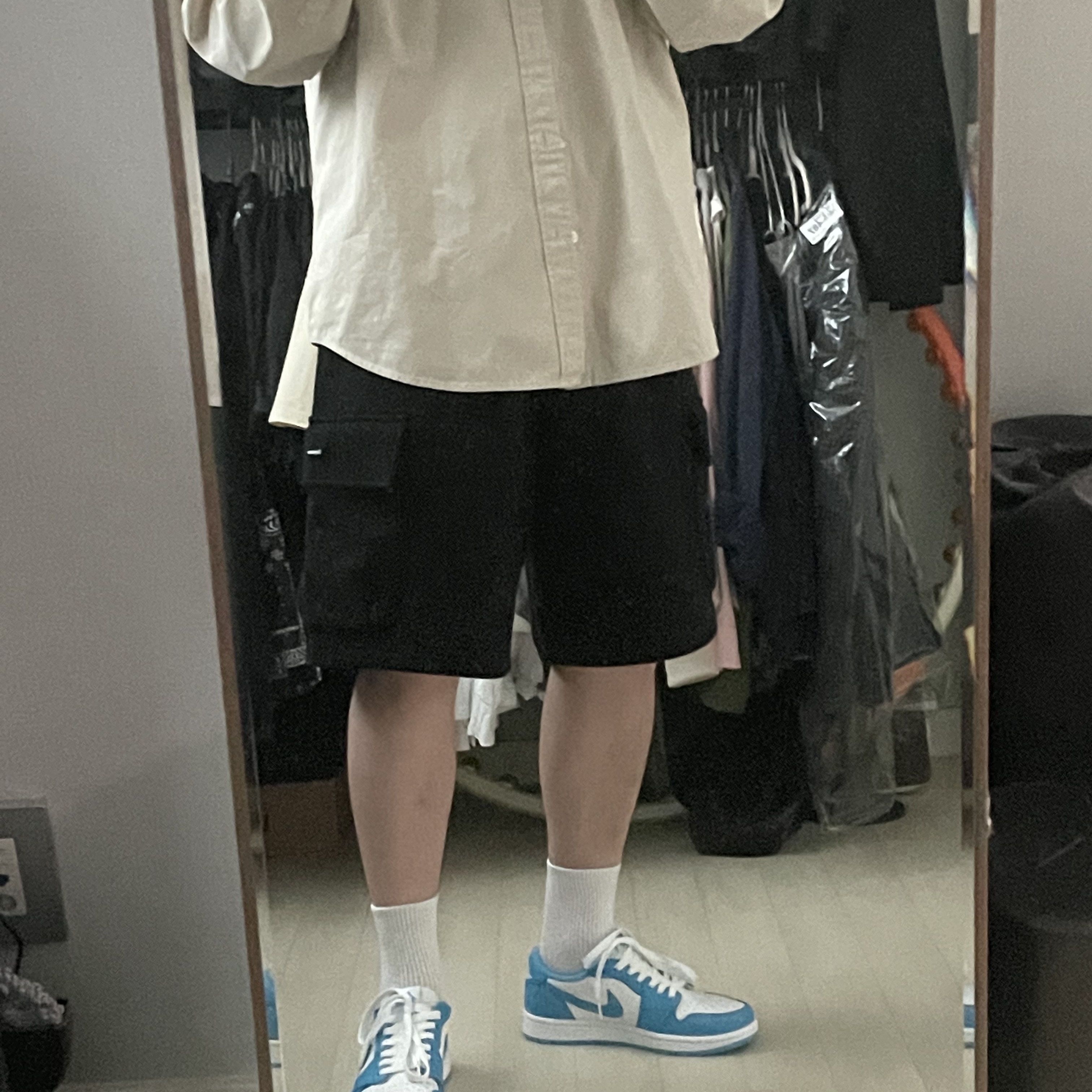 Jordan 1 Low SB UNC, Supreme Small Box Shirt Stone - 23SS 착용 스타일 - 1