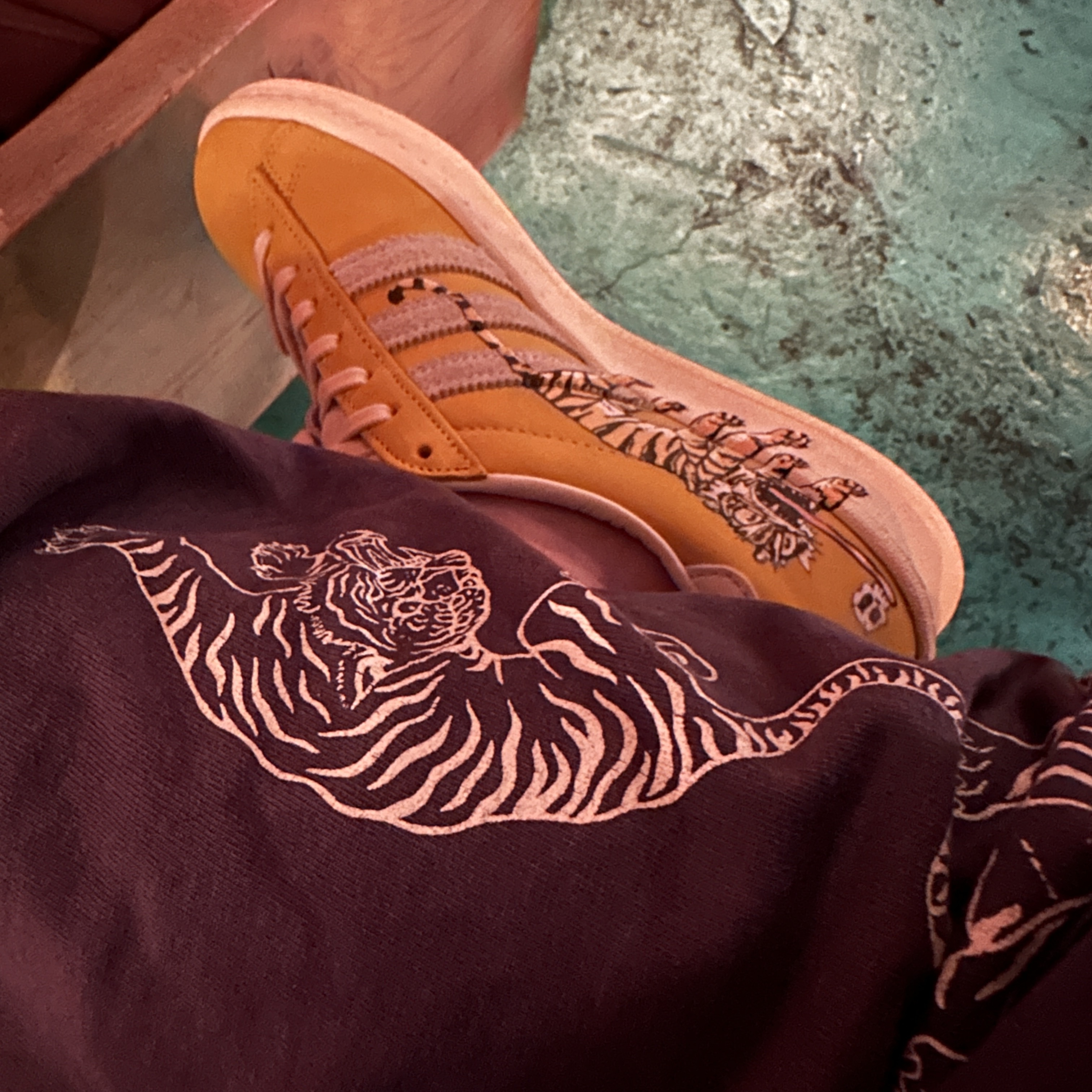 Adidas x Kasina x Kim Jung Gi Campus Hazy Yellow (Special Package) 착용 스타일