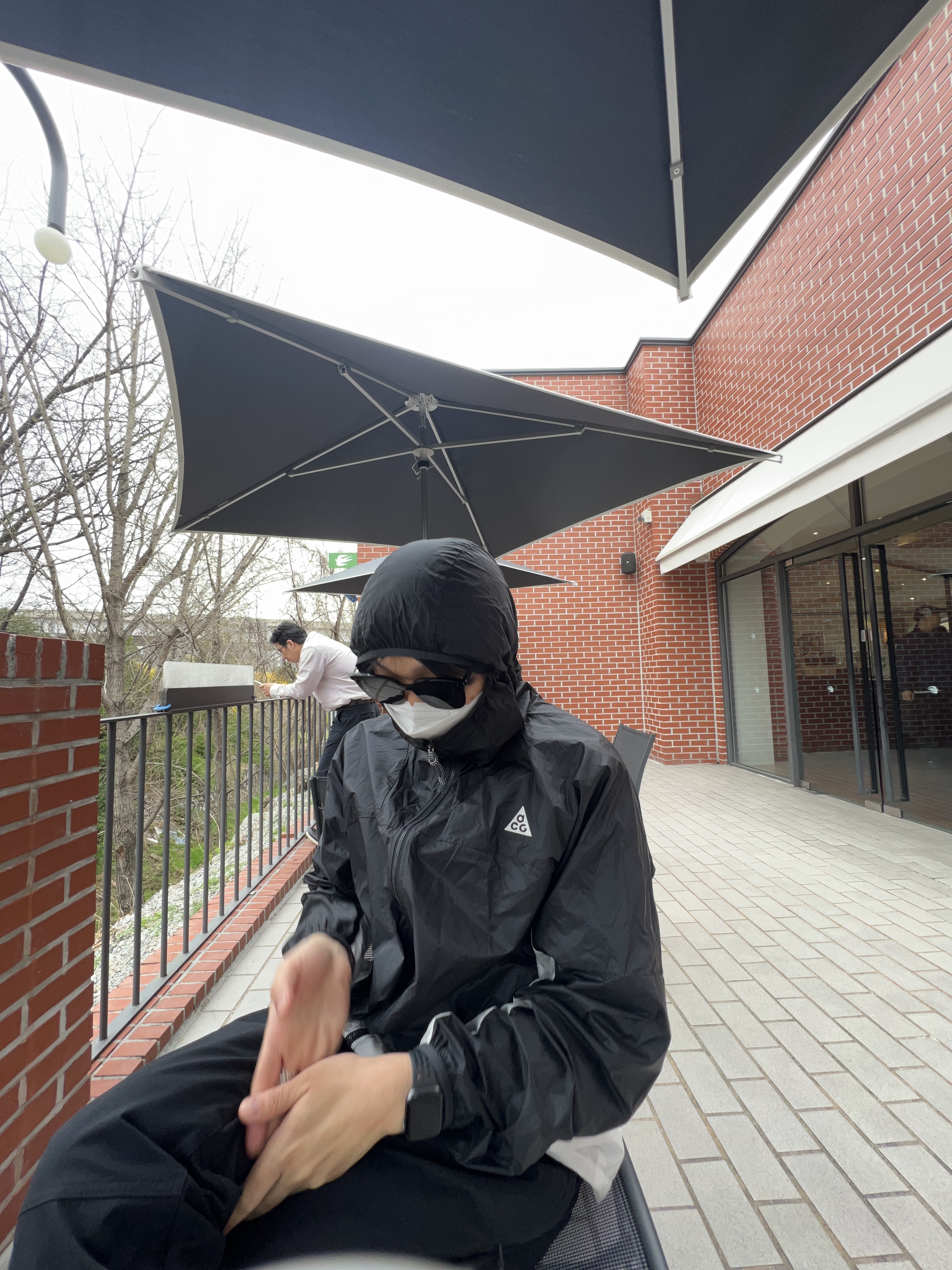 Nike ACG Sun farer Trail Pants Black - Asia, Nike ACG Windproof Cinder Cone Jacket Off Noir - Asia 착용 스타일