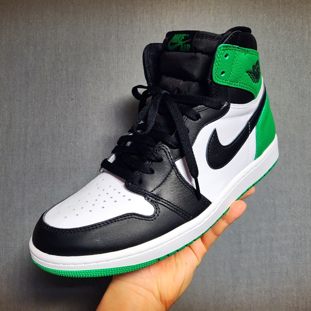 Jordan 1 Retro High OG Black and Lucky Green 착용 스타일 - 2