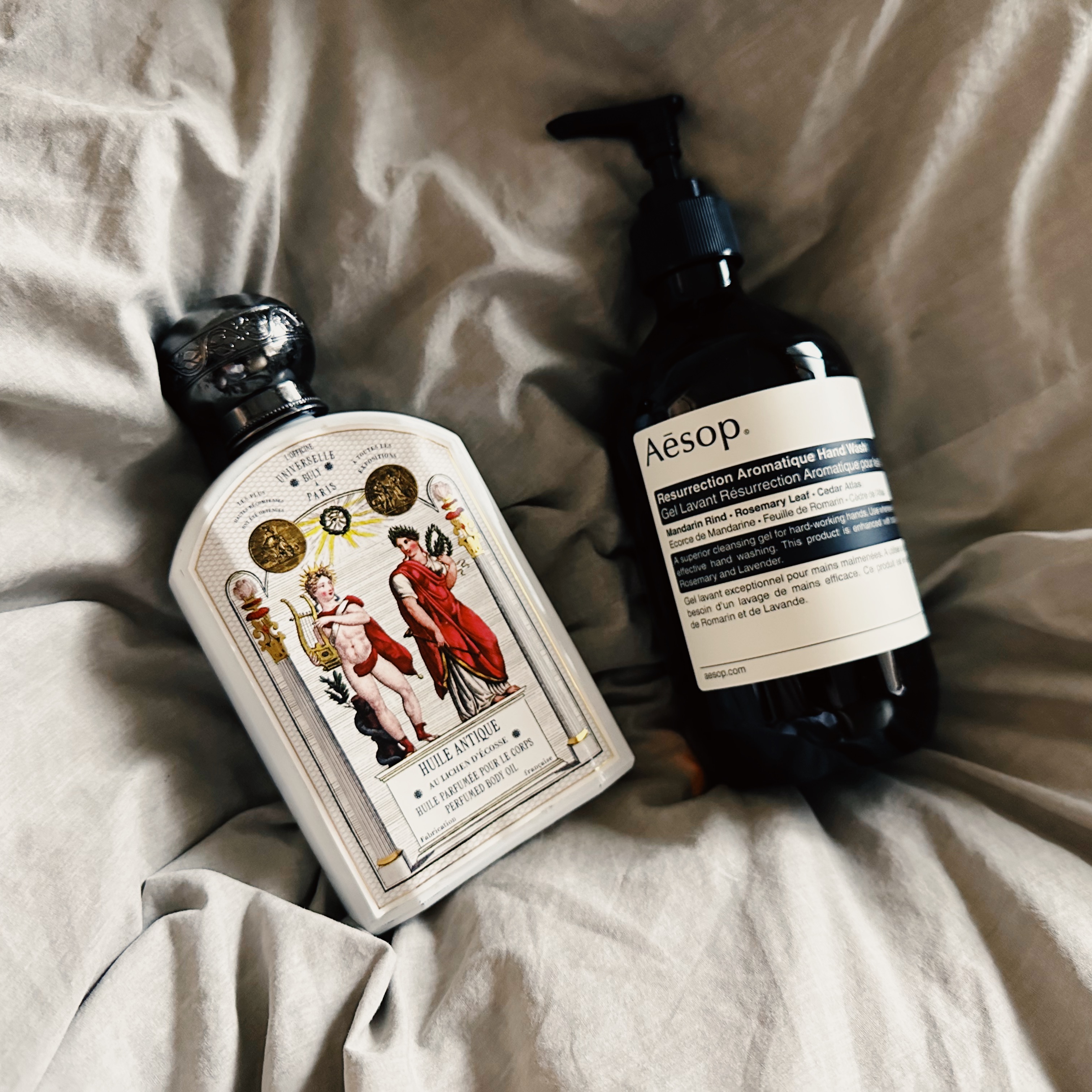 Aesop Resurrection Aromatique Hand Wash with Pump 500ml 착용 스타일