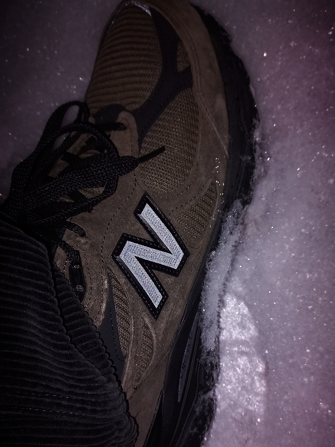 New Balance x JJJJound 990v3 Brown Black 착용 스타일