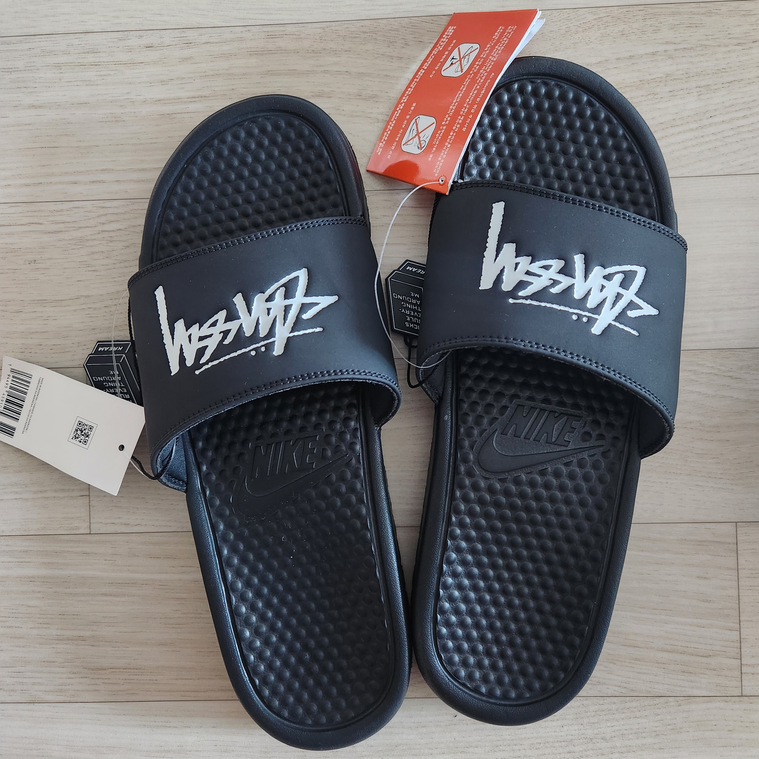 Nike x Stussy Benassi Slide Off Noir 착용 스타일