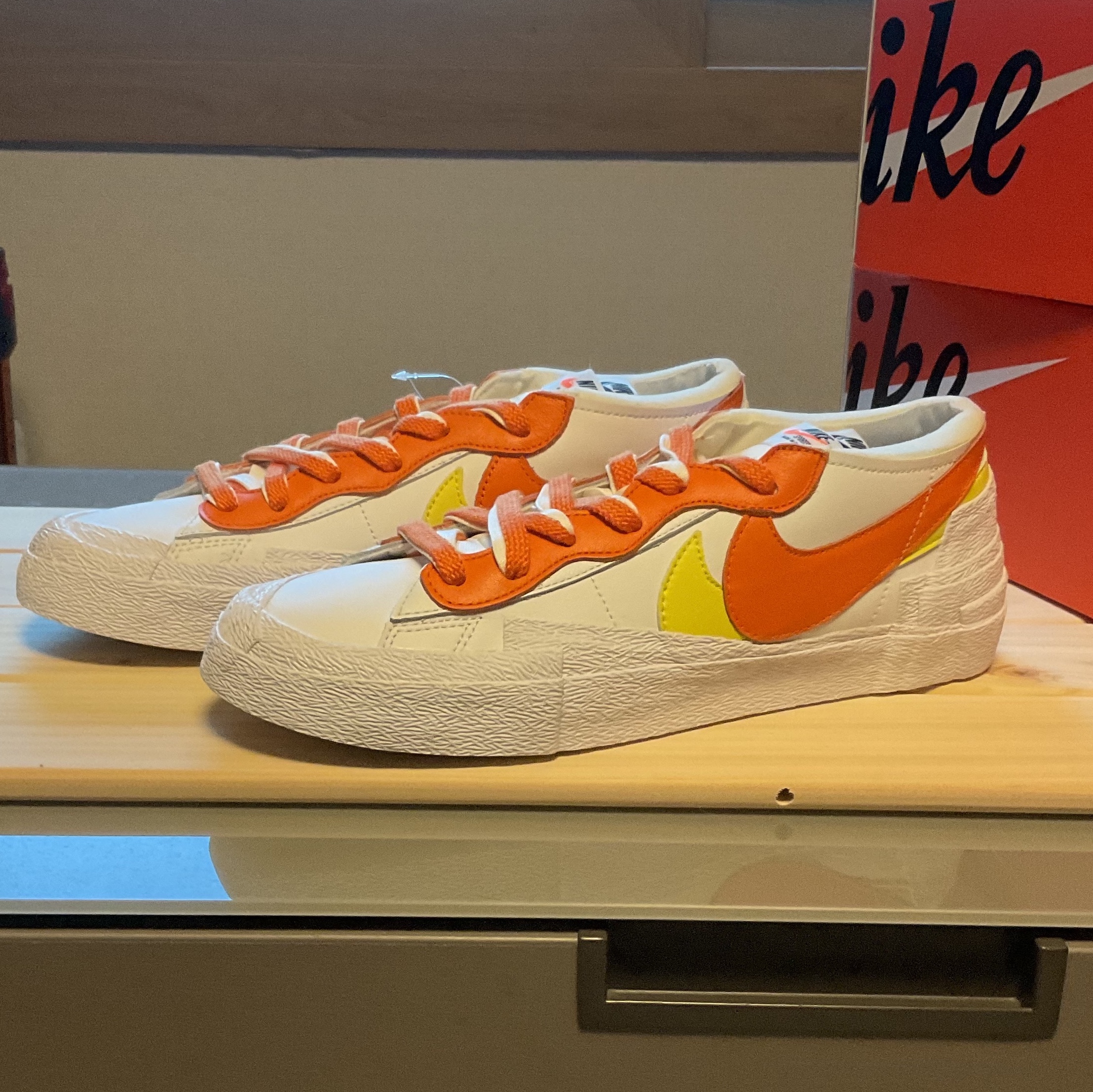 Nike x Sacai Blazer Low Magma Orange 착용 스타일