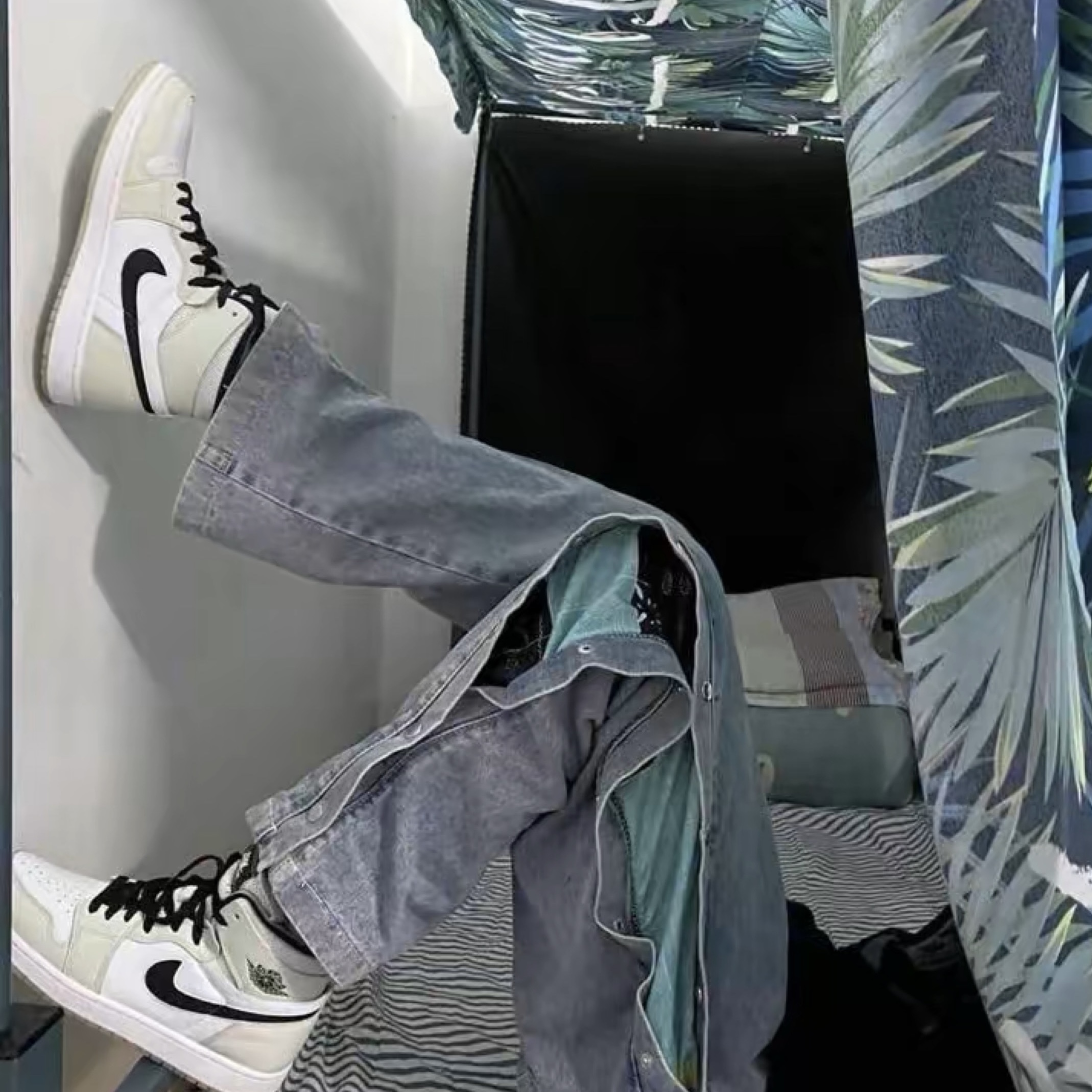 (W) Jordan 1 Zoom Air CMFT Light Bone 착용 스타일