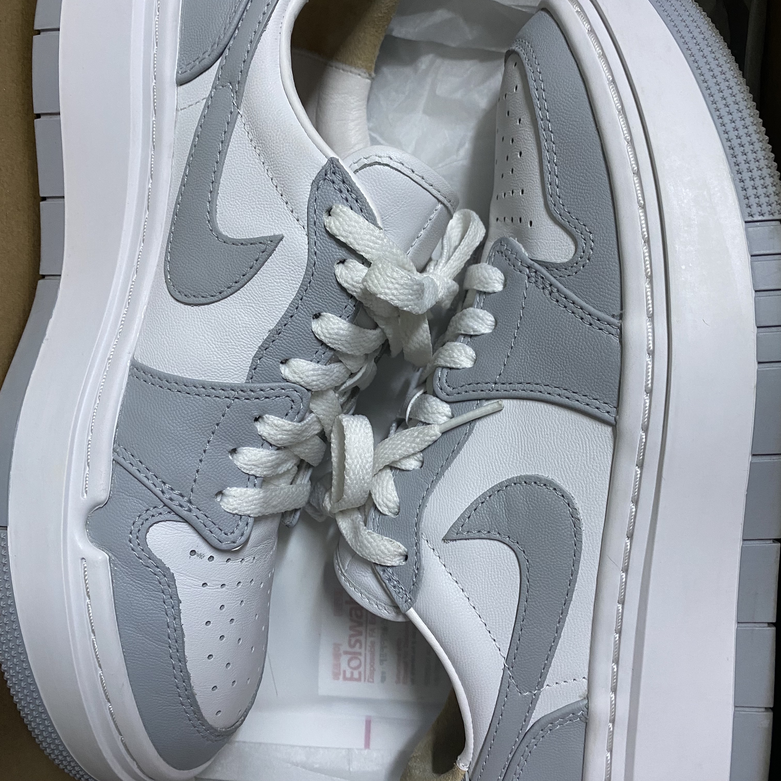 (W) Jordan 1 Elevate Low White and Wolf Grey 착용 스타일