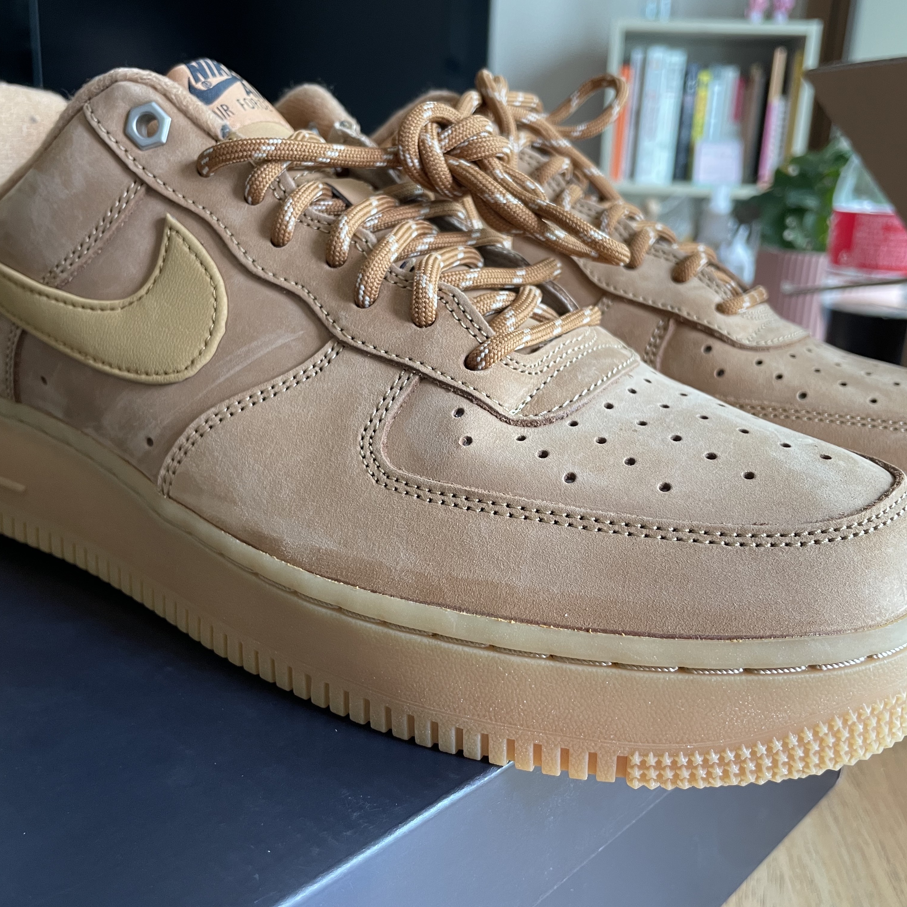 Nike Air Force 1 '07 WB Flax 착용 스타일 - 2