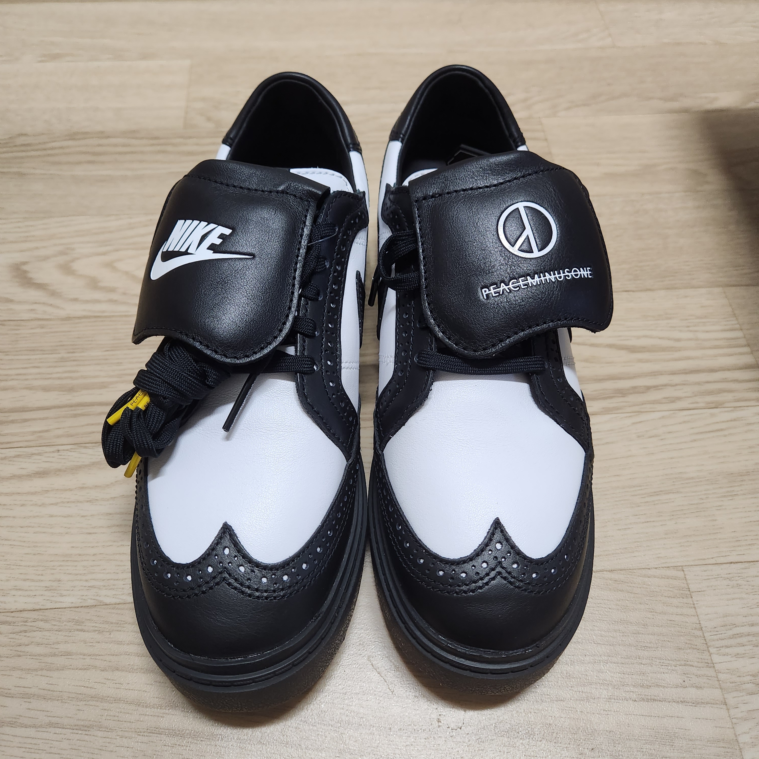 Nike x Peaceminusone Kwondo1 Black and White 착용 스타일 - 2