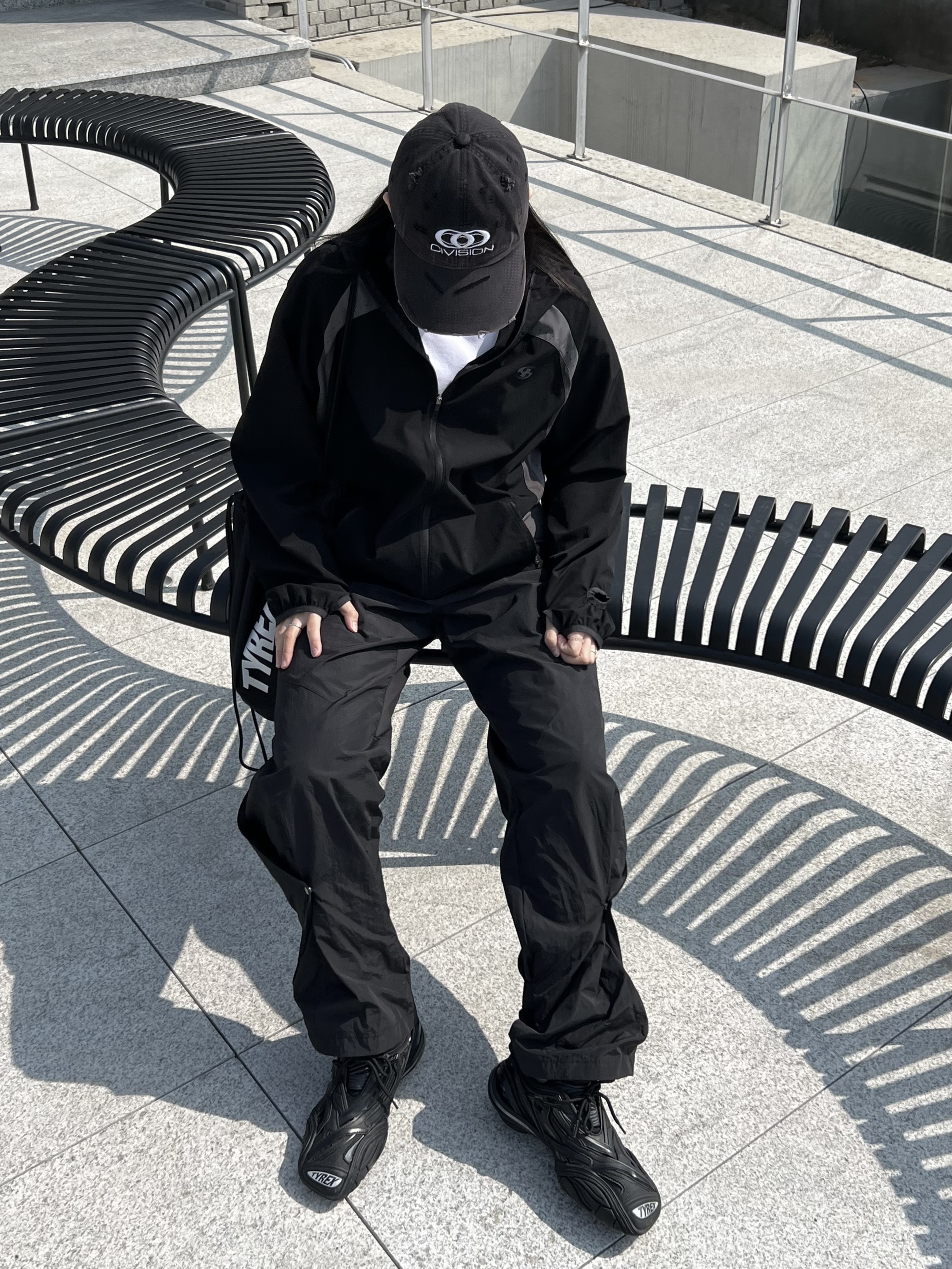 Sansan Gear Running Jacket Black - 22SS, Balenciaga Tyrex Sneakers Black 착용 스타일 - 5