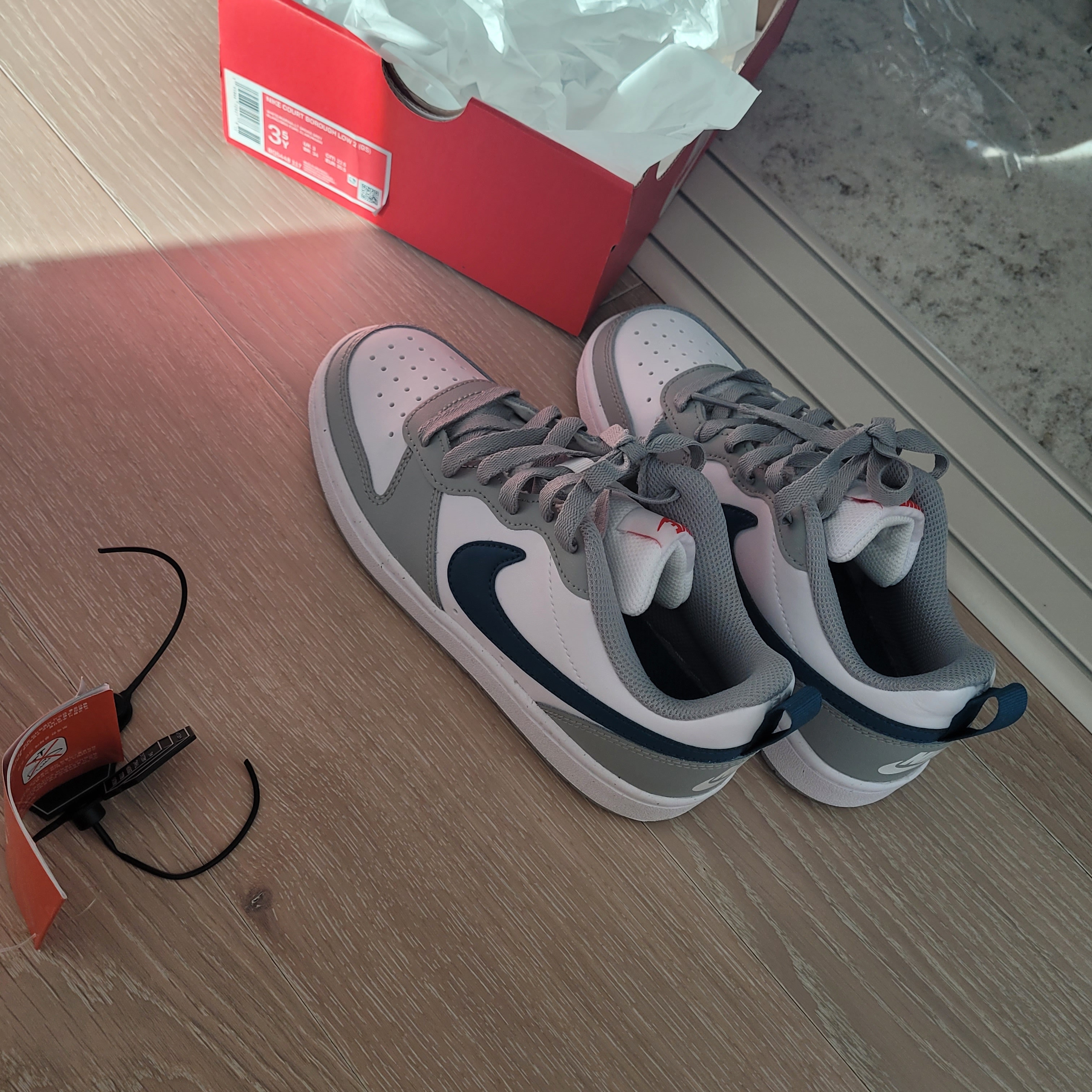 (GS) Nike Court Borough Low 2 Light Smoke Grey 착용 스타일