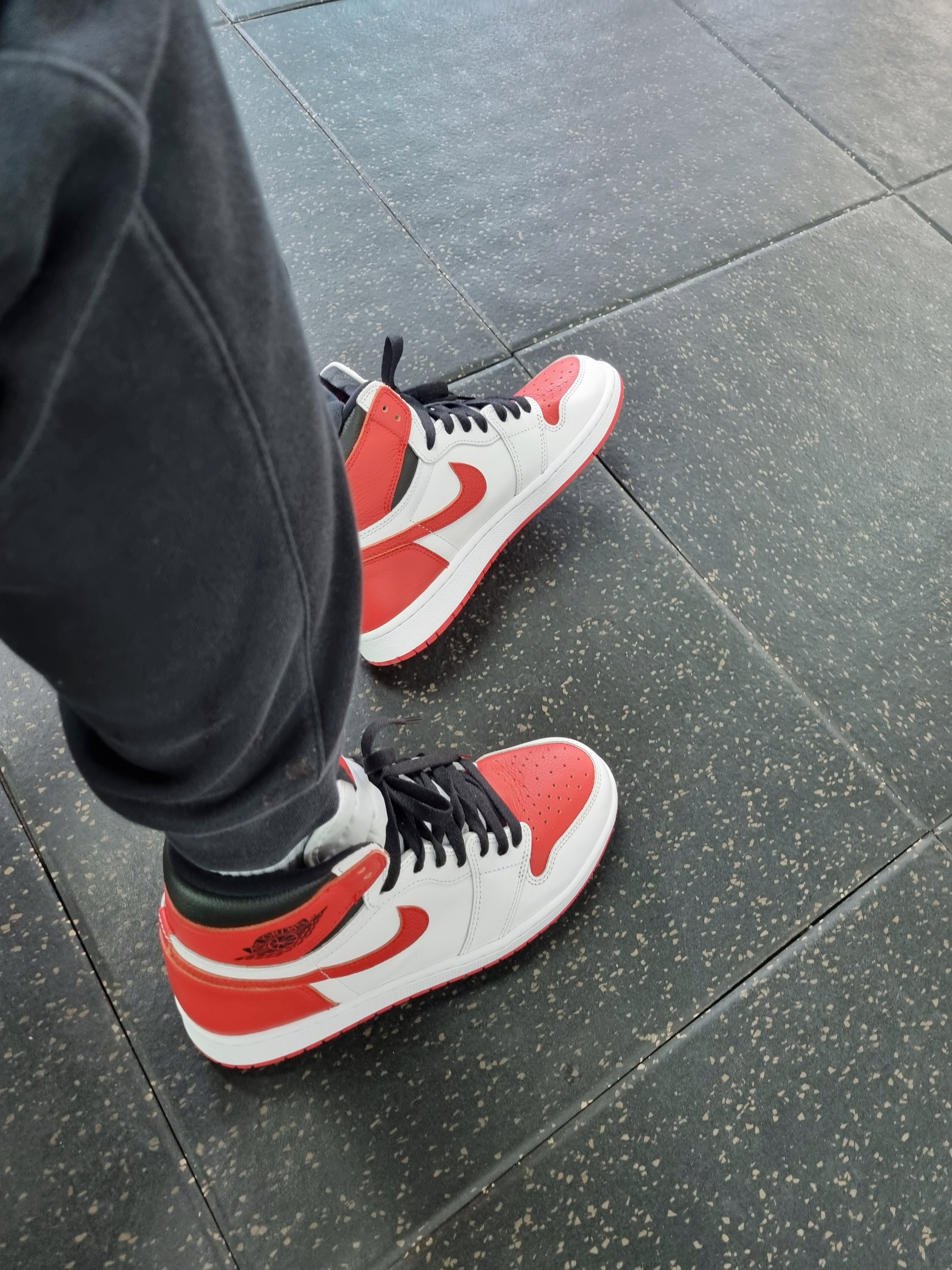 Jordan 1 Retro High OG Heritage 착용 스타일 - 2