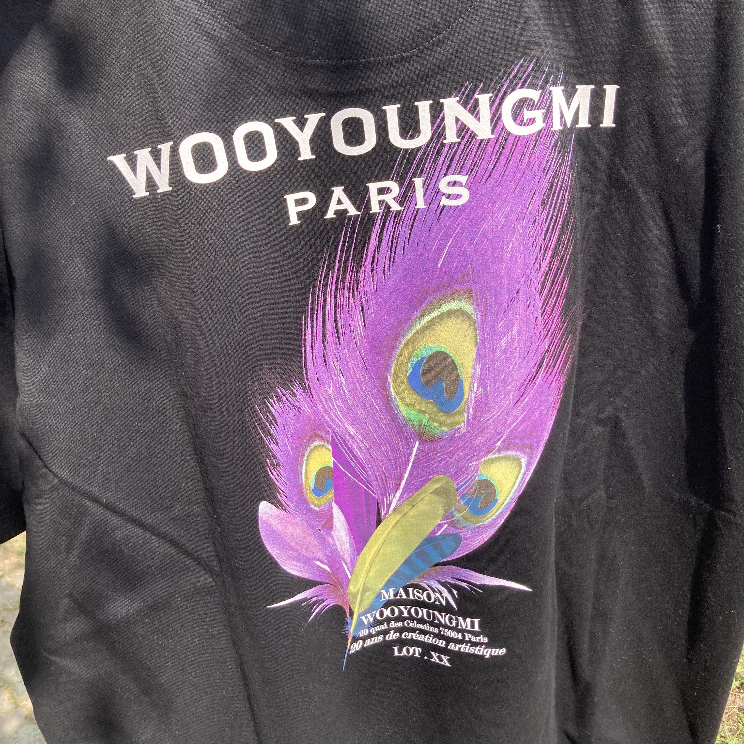 Wooyoungmi Feather Back Logo T-Shirt Black - 23SS 착용 스타일 - 1