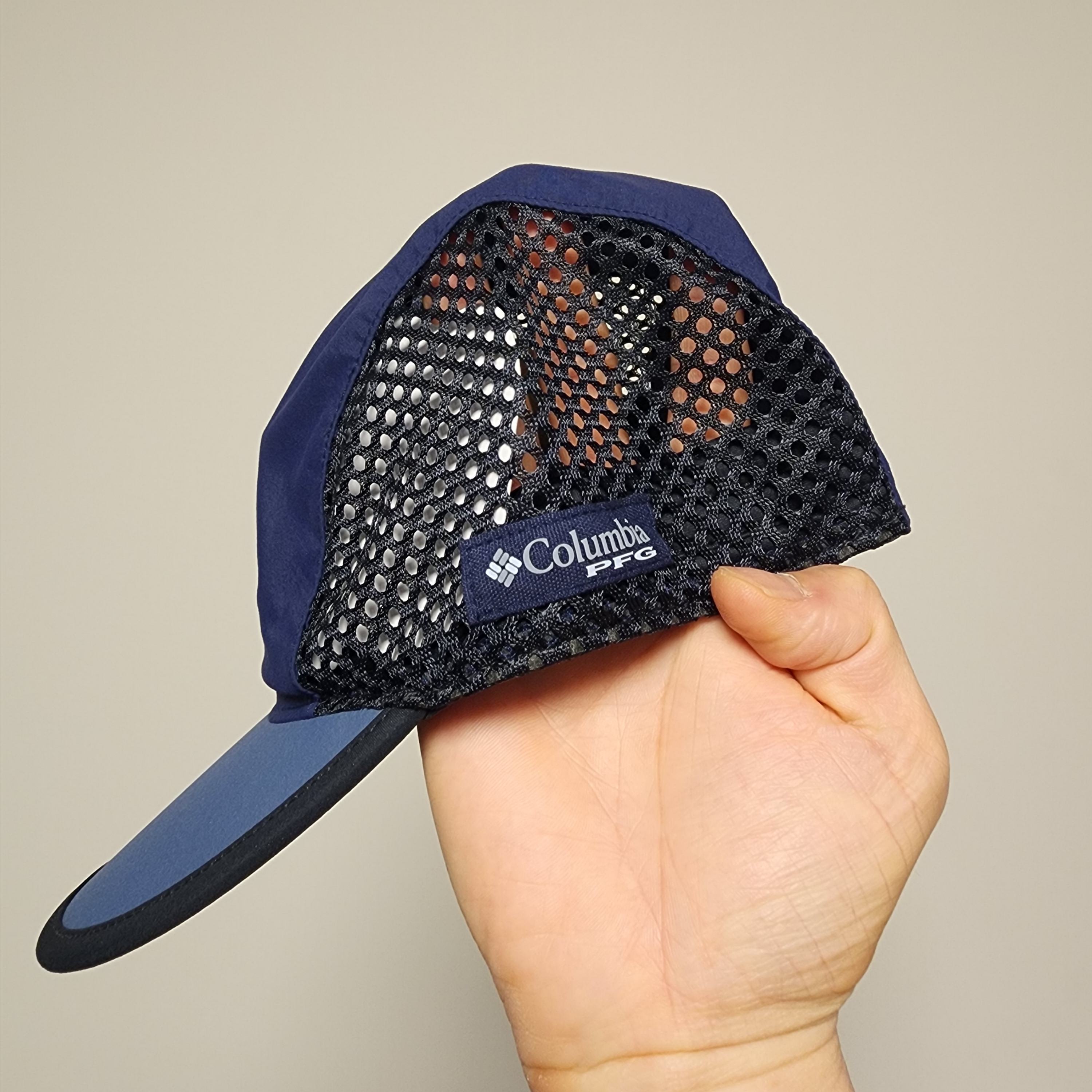 Kith x Columbia PFG Shredder Hat Peacoat 착용 스타일 - 2