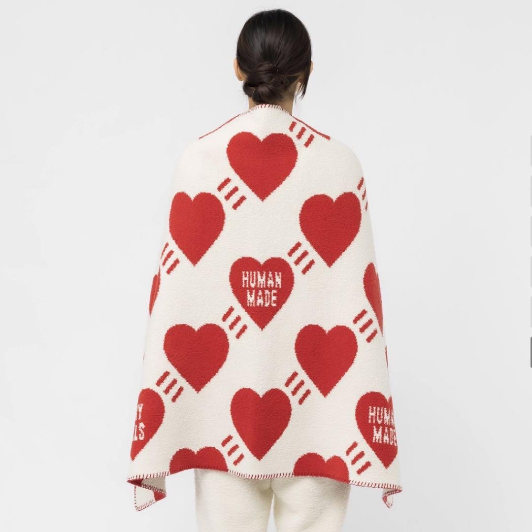 Human Made Cozy Blanket White 착용 스타일 - 3