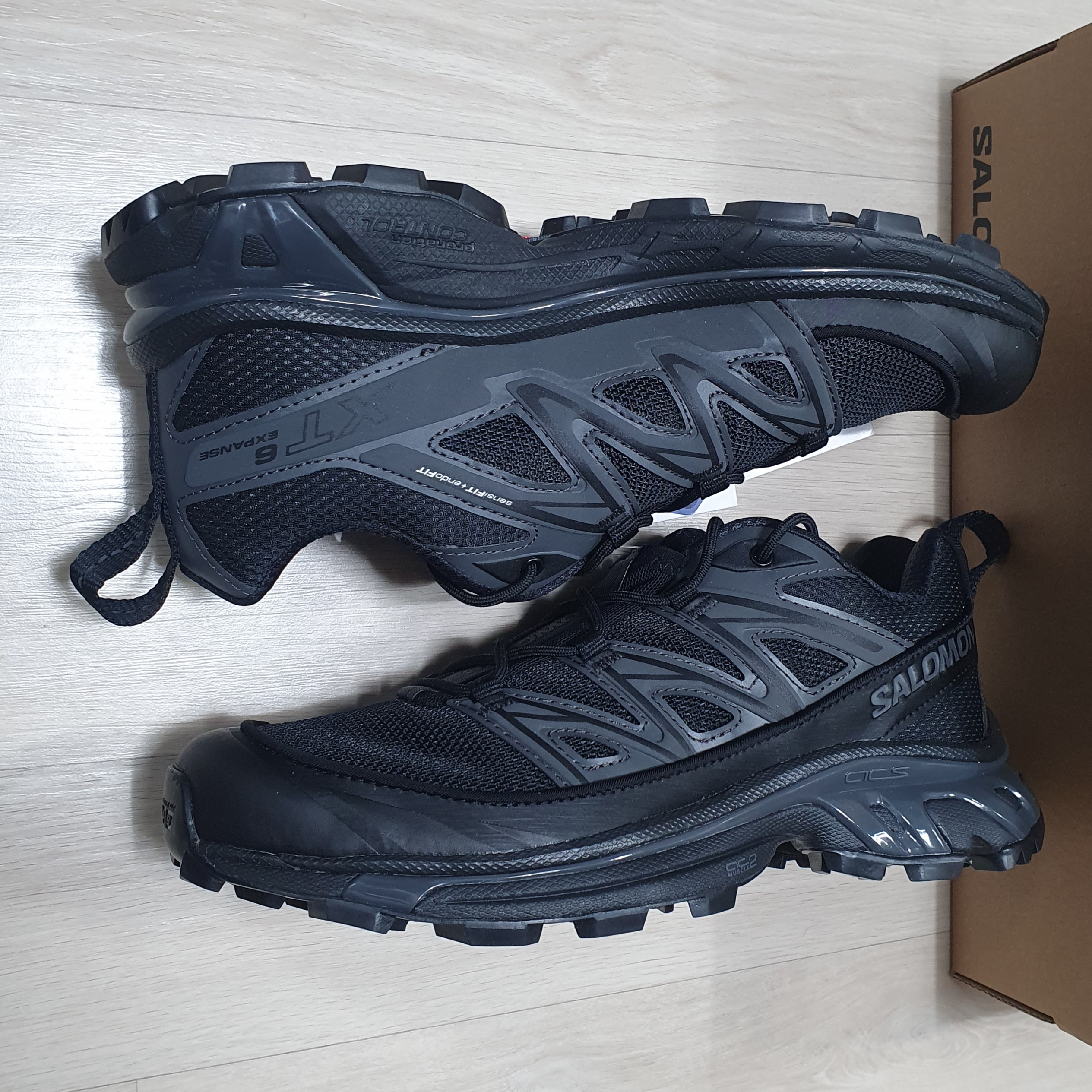 Salomon XT-6 Expanse Black Ebony 착용 스타일
