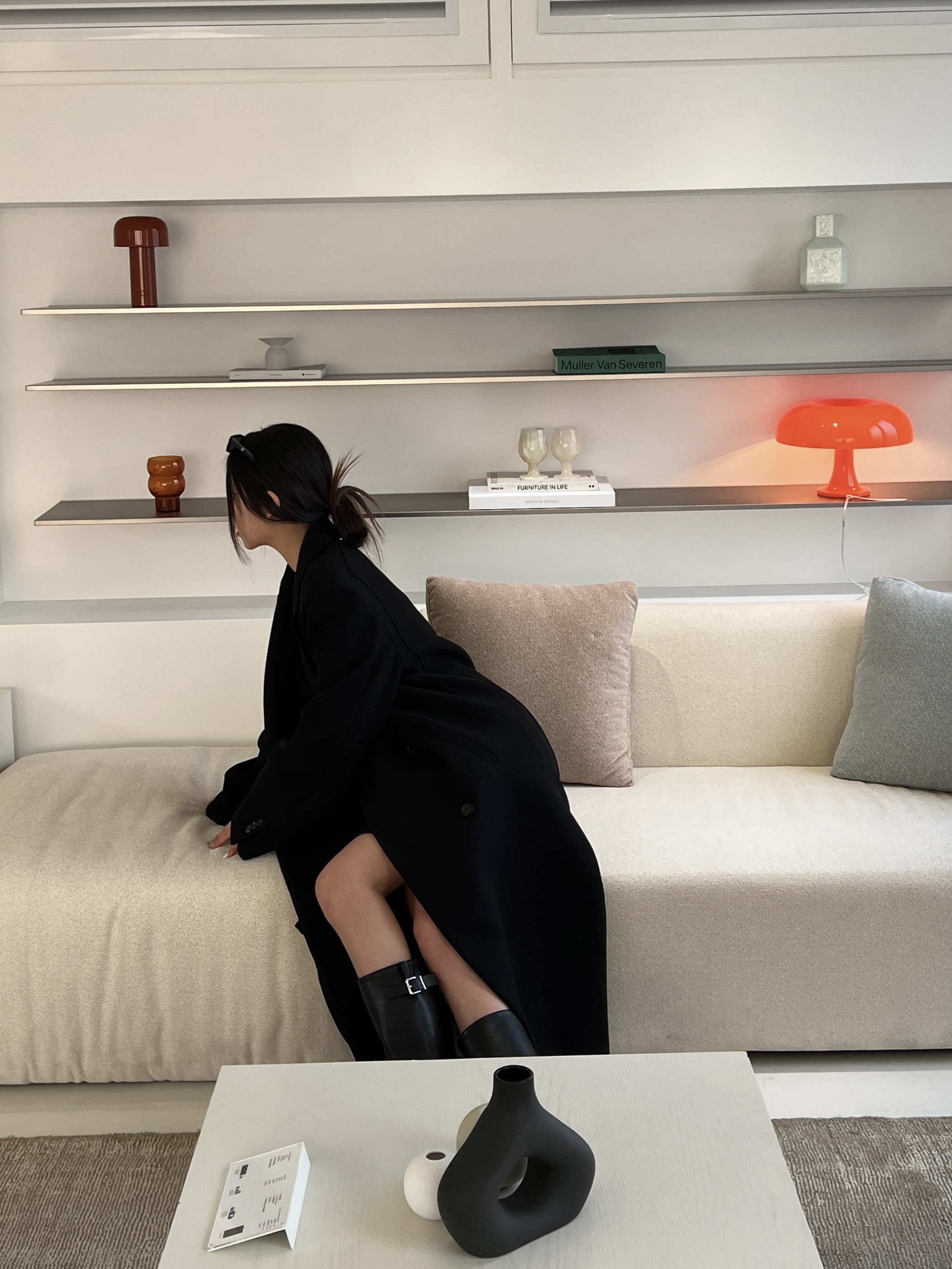 Gentle Monster x Maison Margiela MM006 Black Black, Zara x Ader Error Oversized Wool Coat Black 착용 스타일 - 2