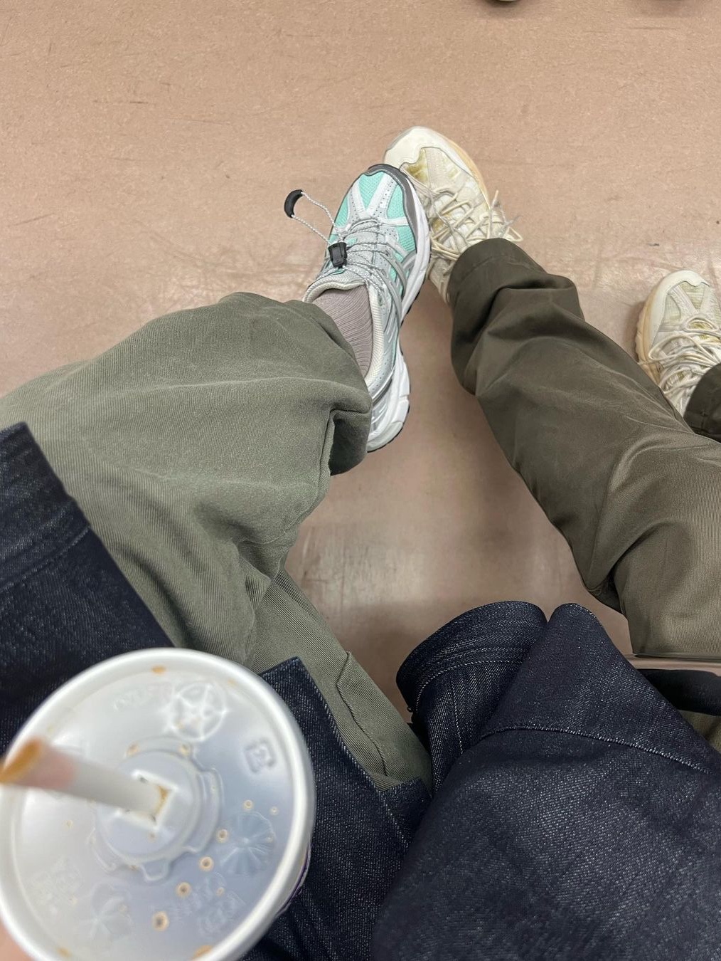(W) Asics x Matin Kim Gel-Sonoma 15-50 Oasis Green Pure Silver, Asics Gel-Sonoma 15-50 Cream Oatmeal 착용 스타일 - 2
