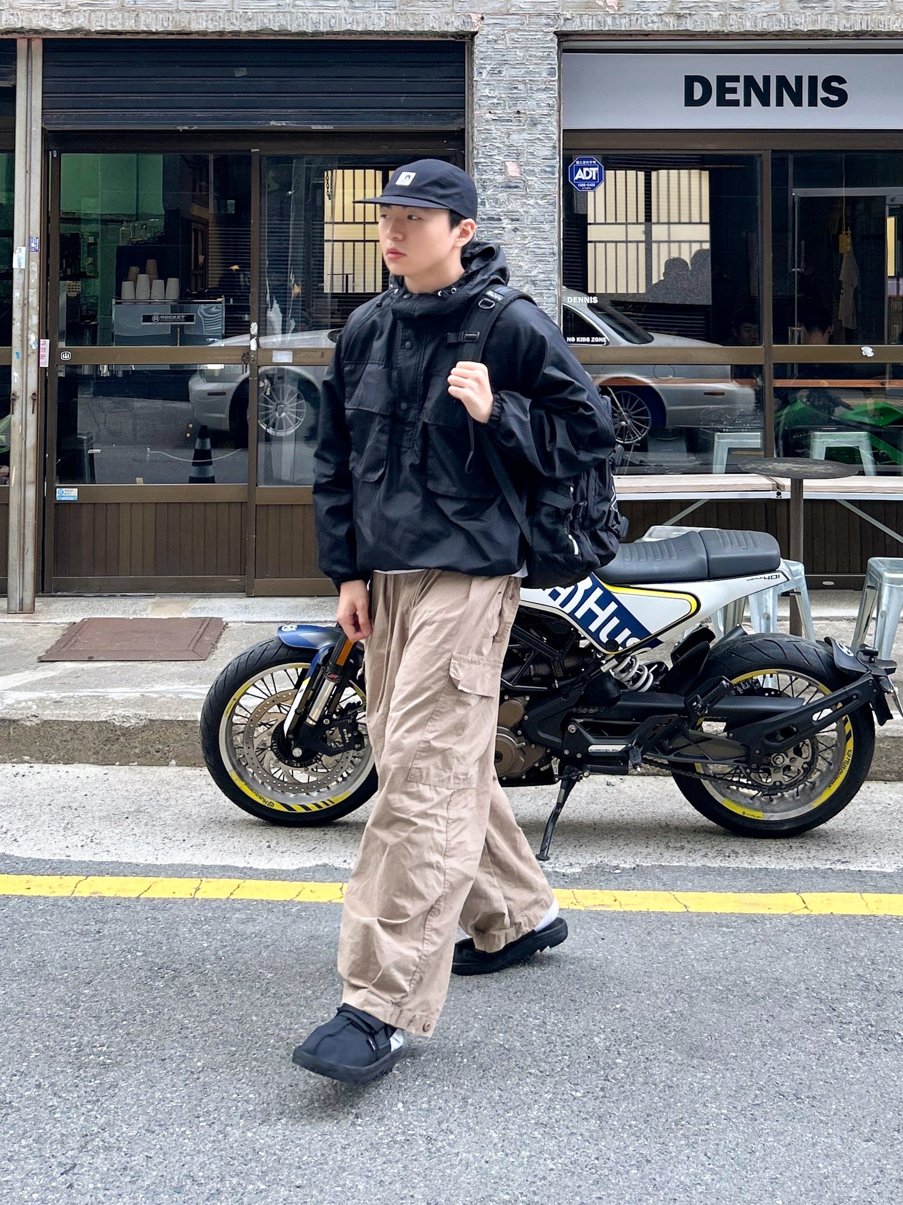 Reebok Beatnik Core Black 착용 스타일 - 2