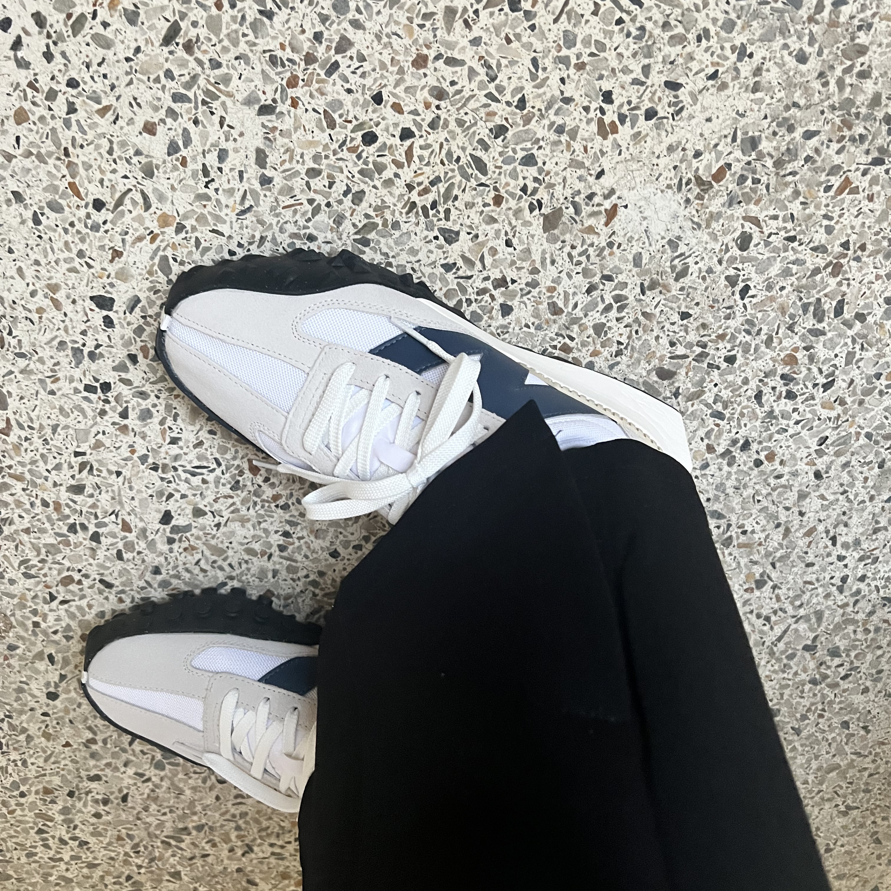 New Balance XC-72 White Navy 착용 스타일