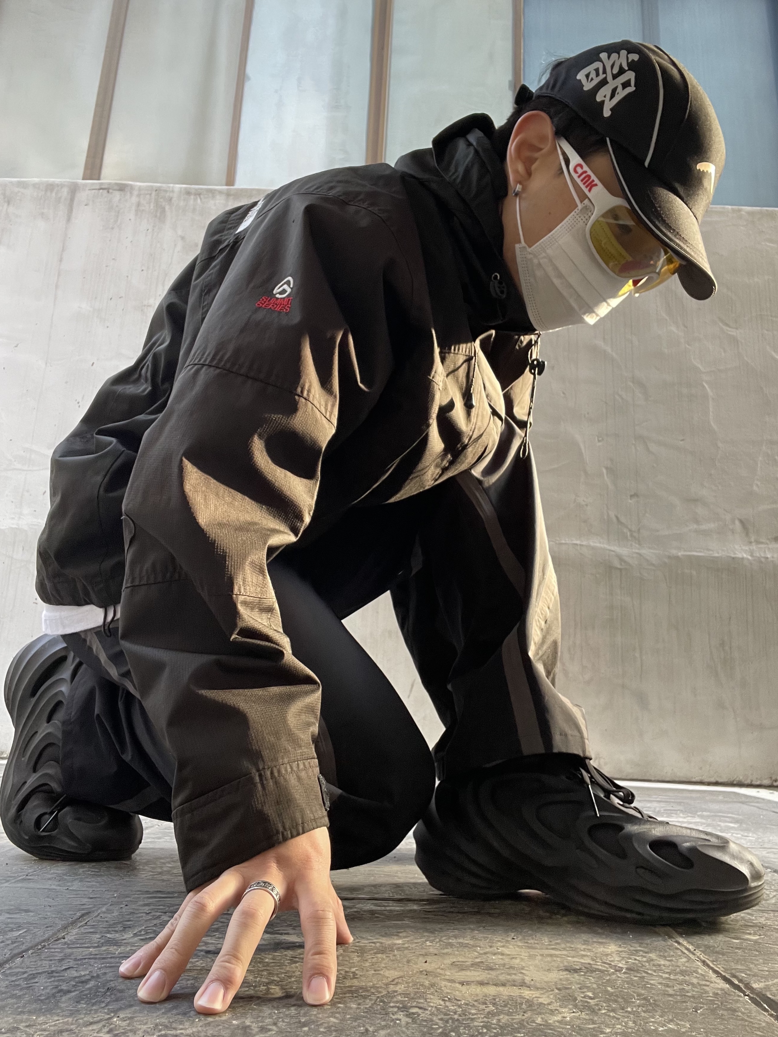 Darkr8m Studio x Hardhitters Refelective Running Cap Black 착용 스타일 - 1