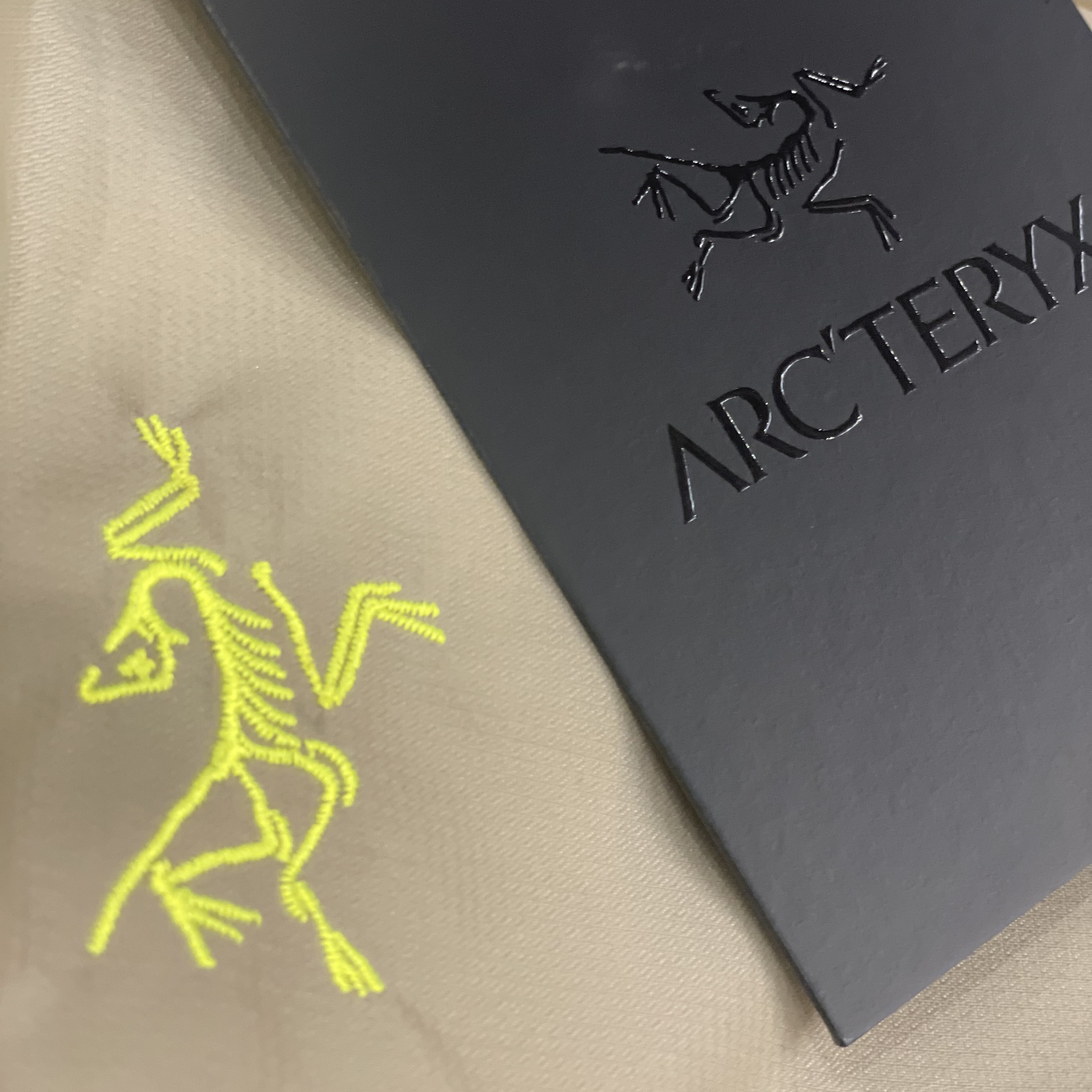 Arc'teryx Heliad 15 Backpack Wicker Sprint 착용 스타일