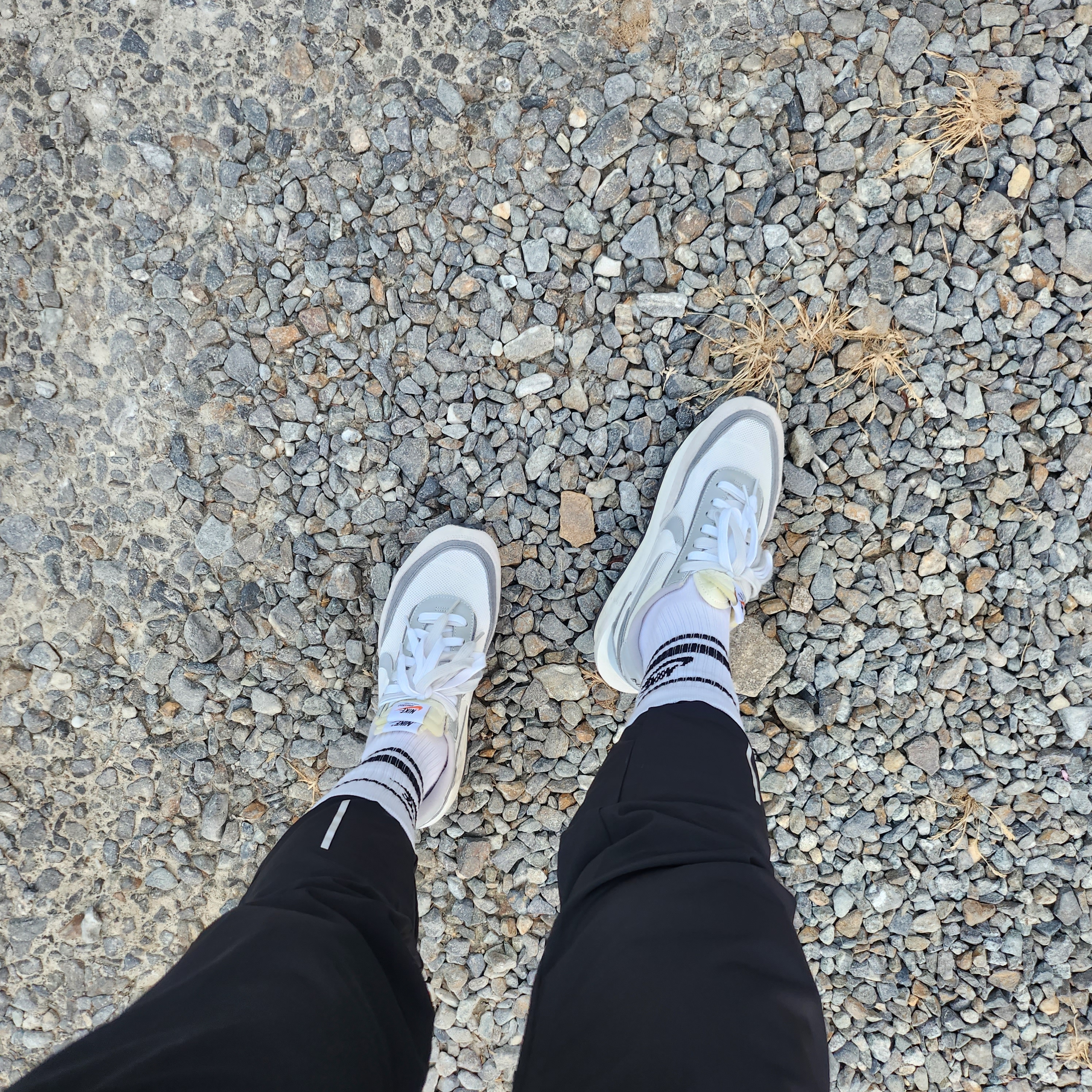 Nike x Sacai LDWaffle Summit White 착용 스타일