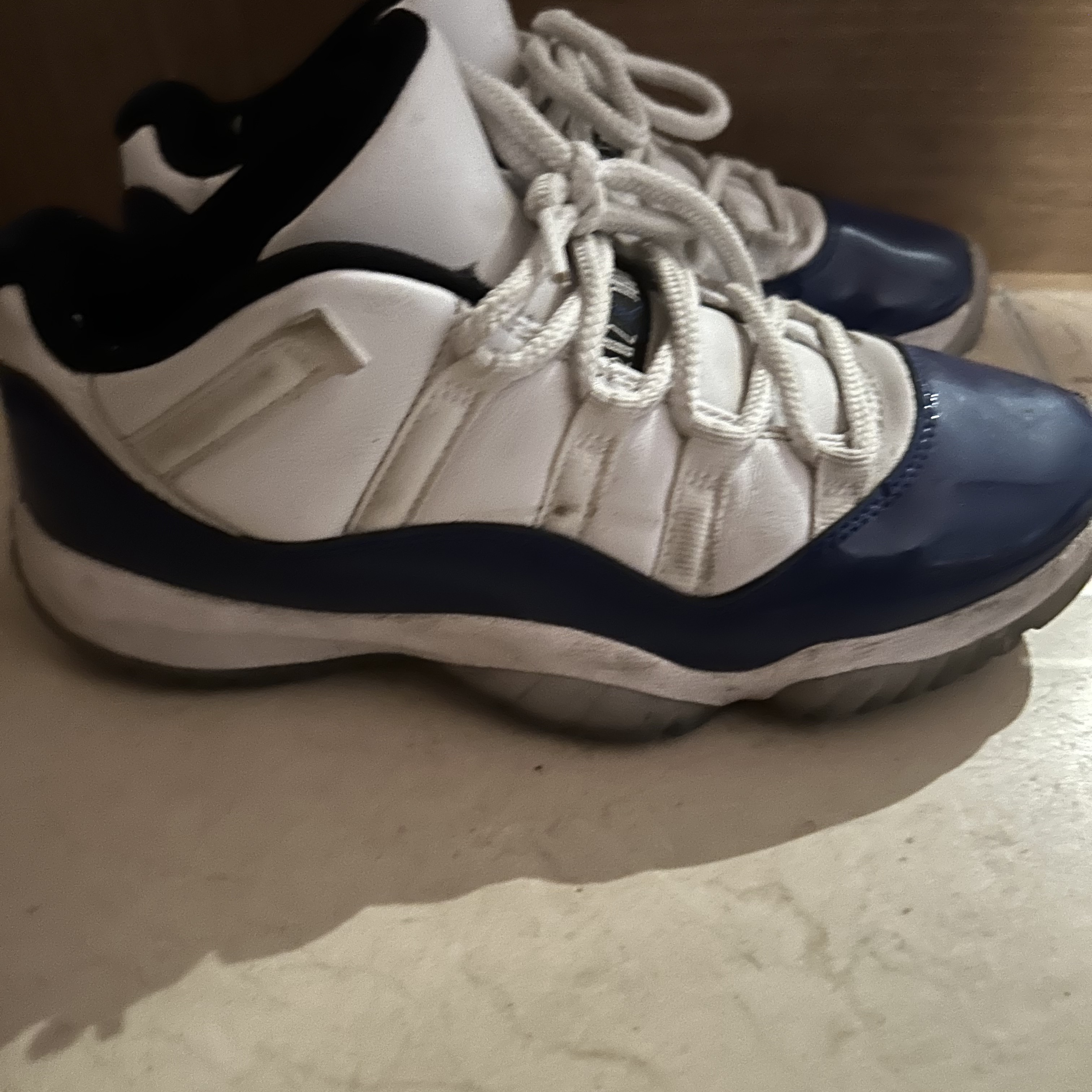 (W) Jordan 11 Retro Low Concord Sketch 착용 스타일