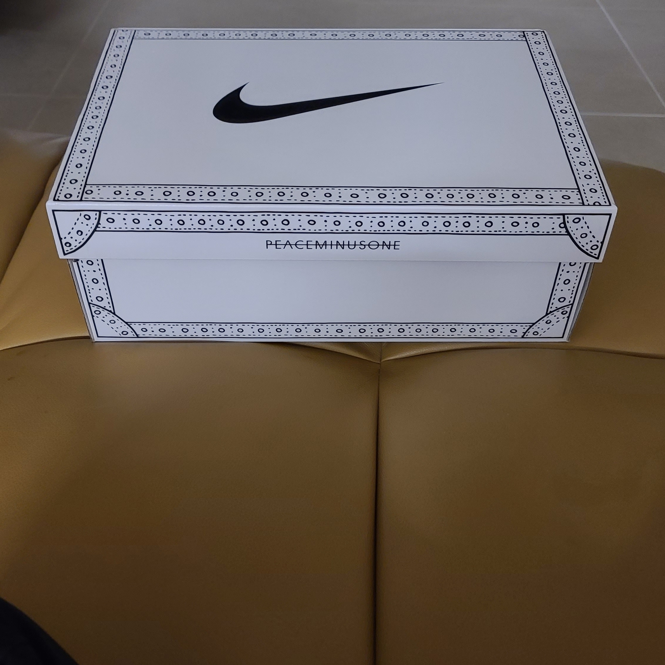 Nike x Peaceminusone Kwondo1 Black and White 착용 스타일 - 1
