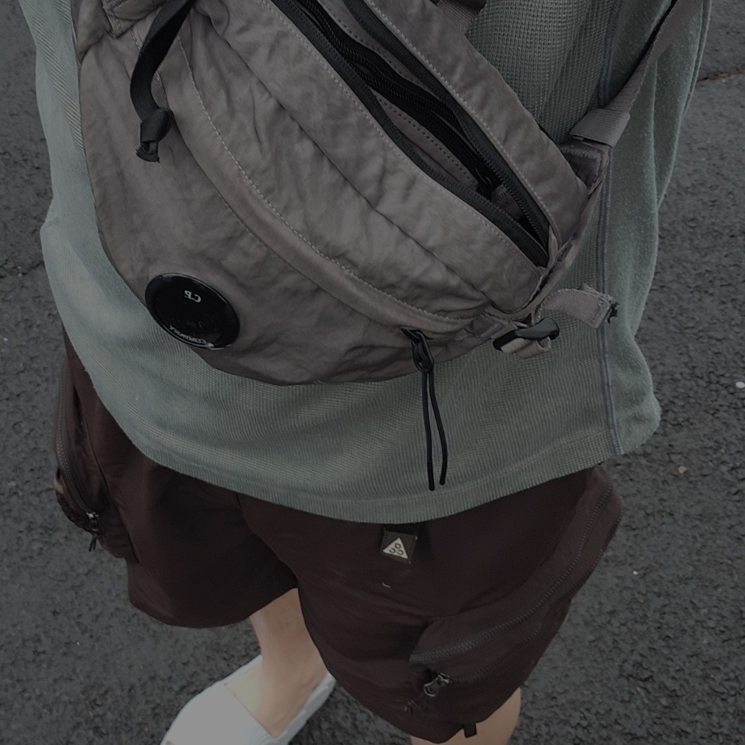 Nike ACG LBR T-Shirt Black - Asia, Nike NRG Dri-Fit ACG ADV Steeple Rock Half Zip Base Layer Cargo Khaki - Asia 착용 스타일