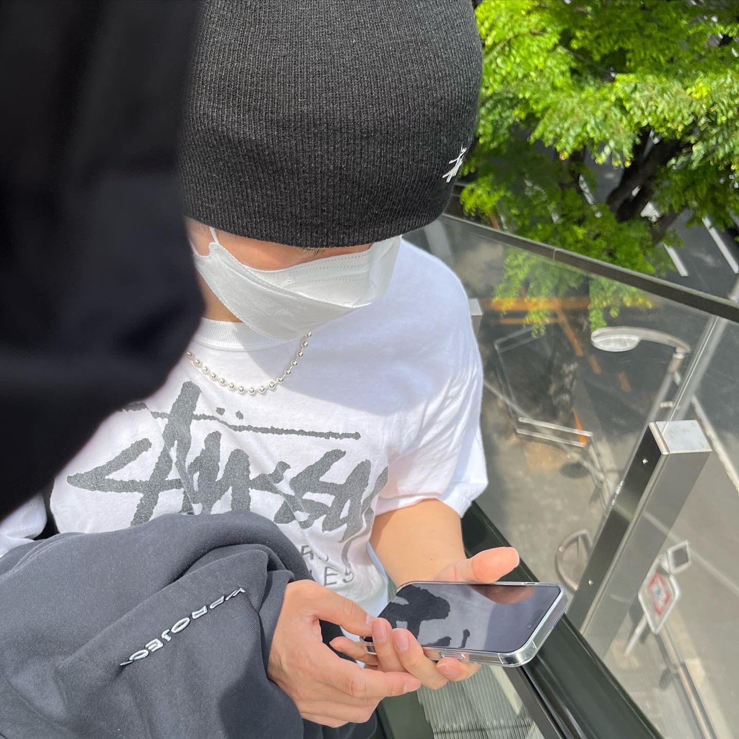 Stussy Basic Skullcap Beanie Black, New Balance x JJJJound 991 Made in UK Grey 착용 스타일 - 4