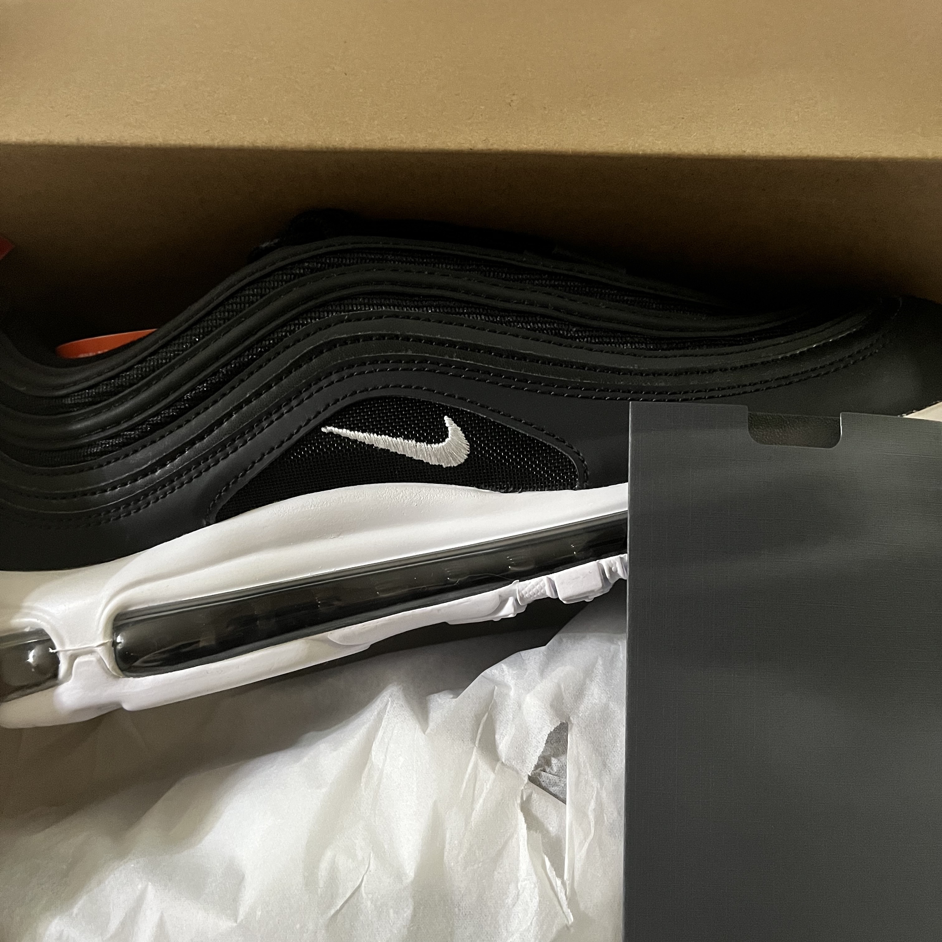 Nike Air Max 97 Black White 착용 스타일 - 1