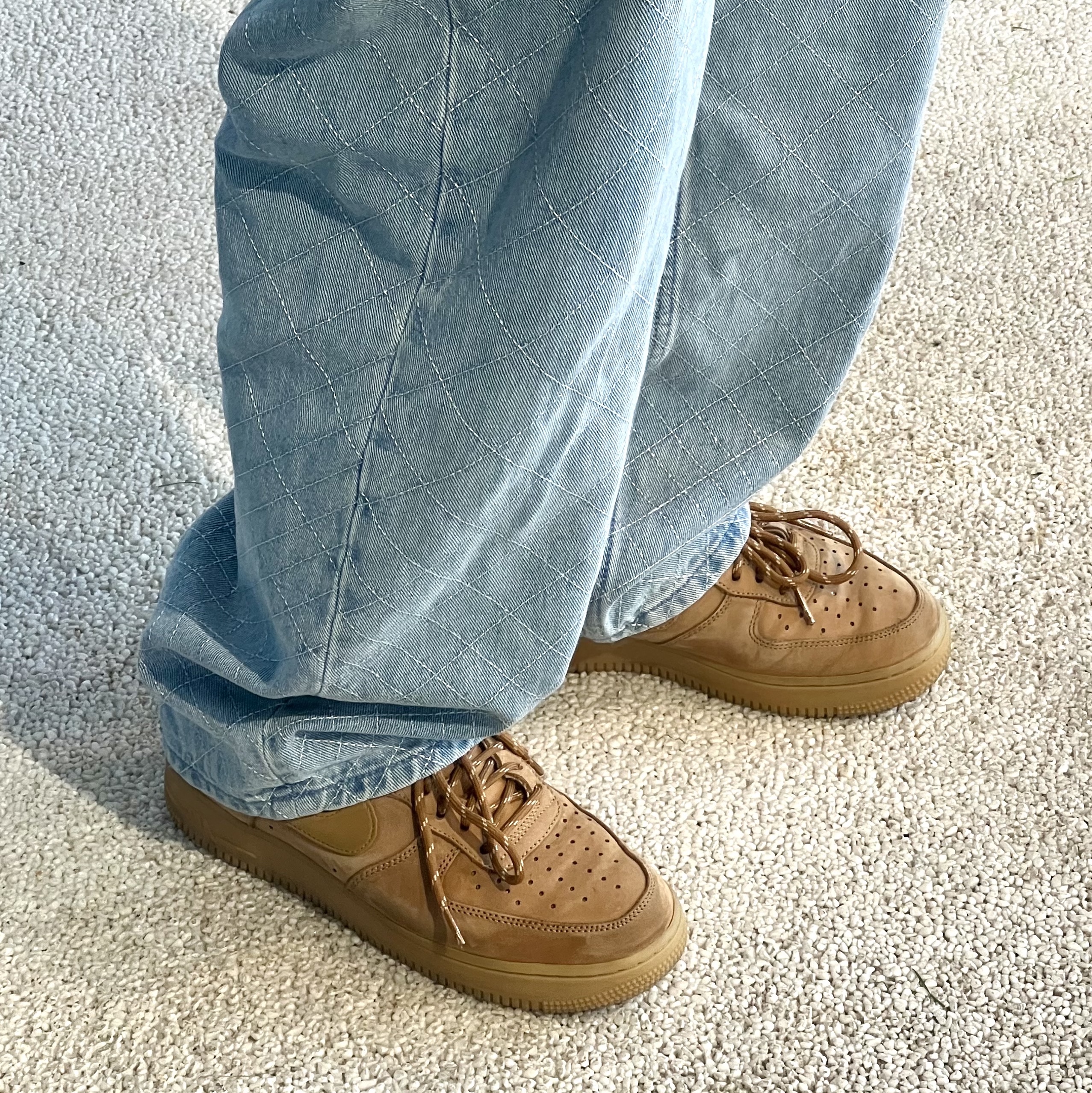 Nike Air Force 1 '07 WB Flax 착용 스타일