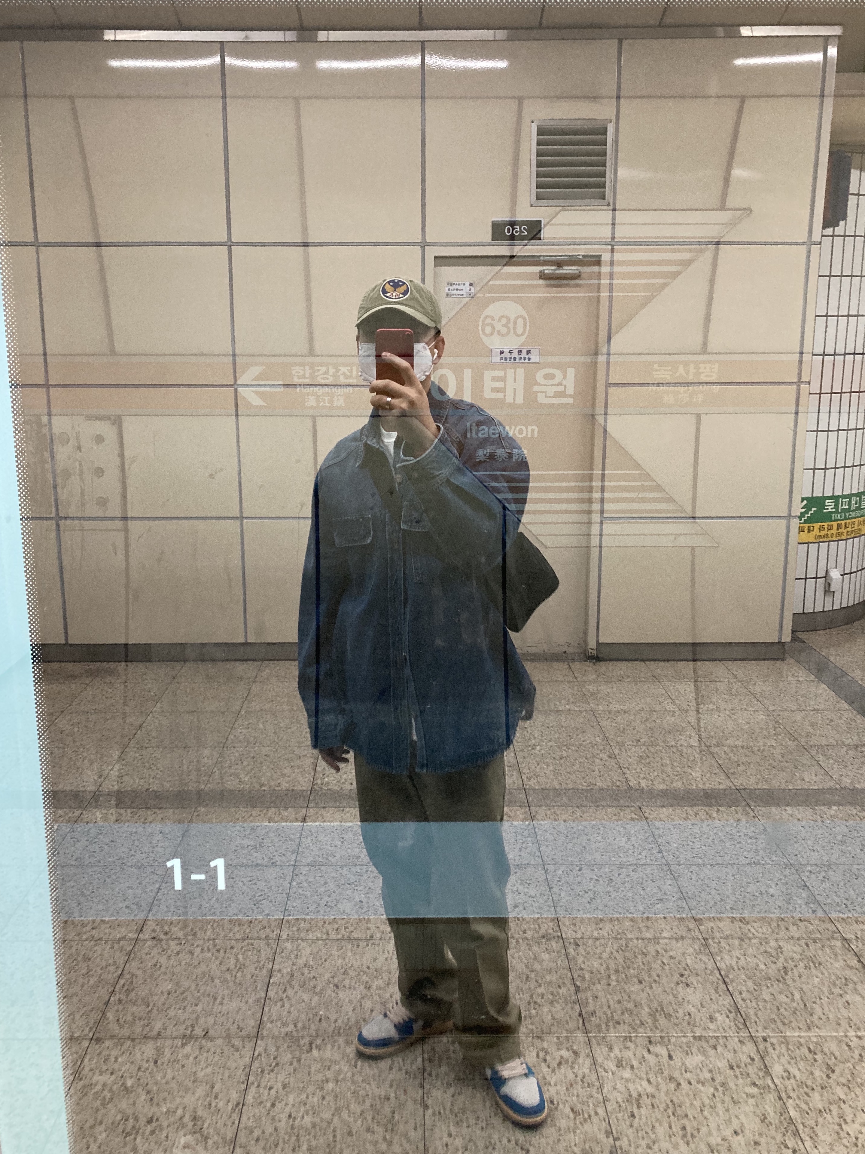 Double RL Garment Dyeing Twill Ball Cap Green, Juun.J Outer Style Denim Shirt Blue 착용 스타일 - 2