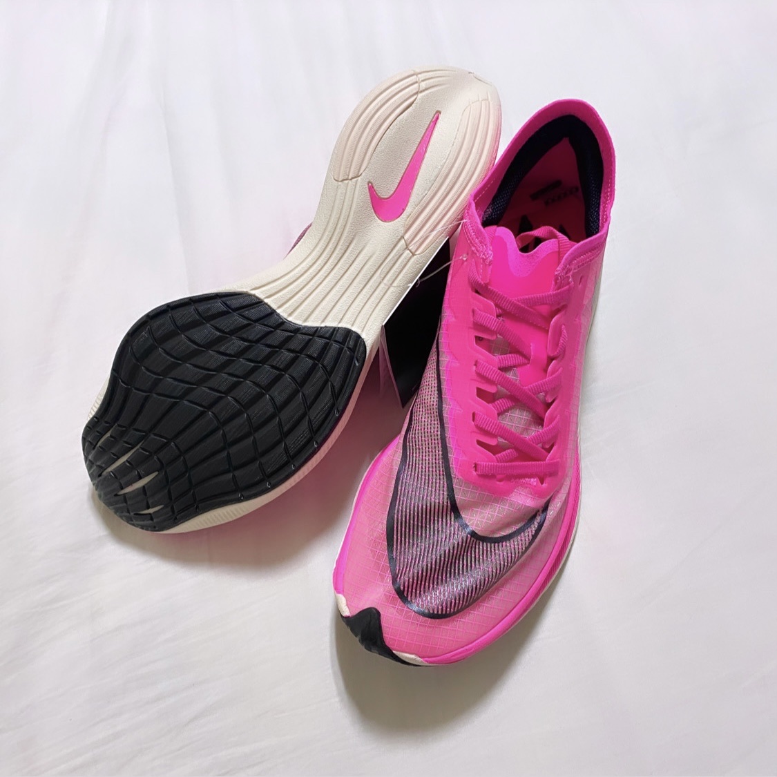 Nike ZoomX Vaporfly Next% Pink Blast 착용 스타일 - 4