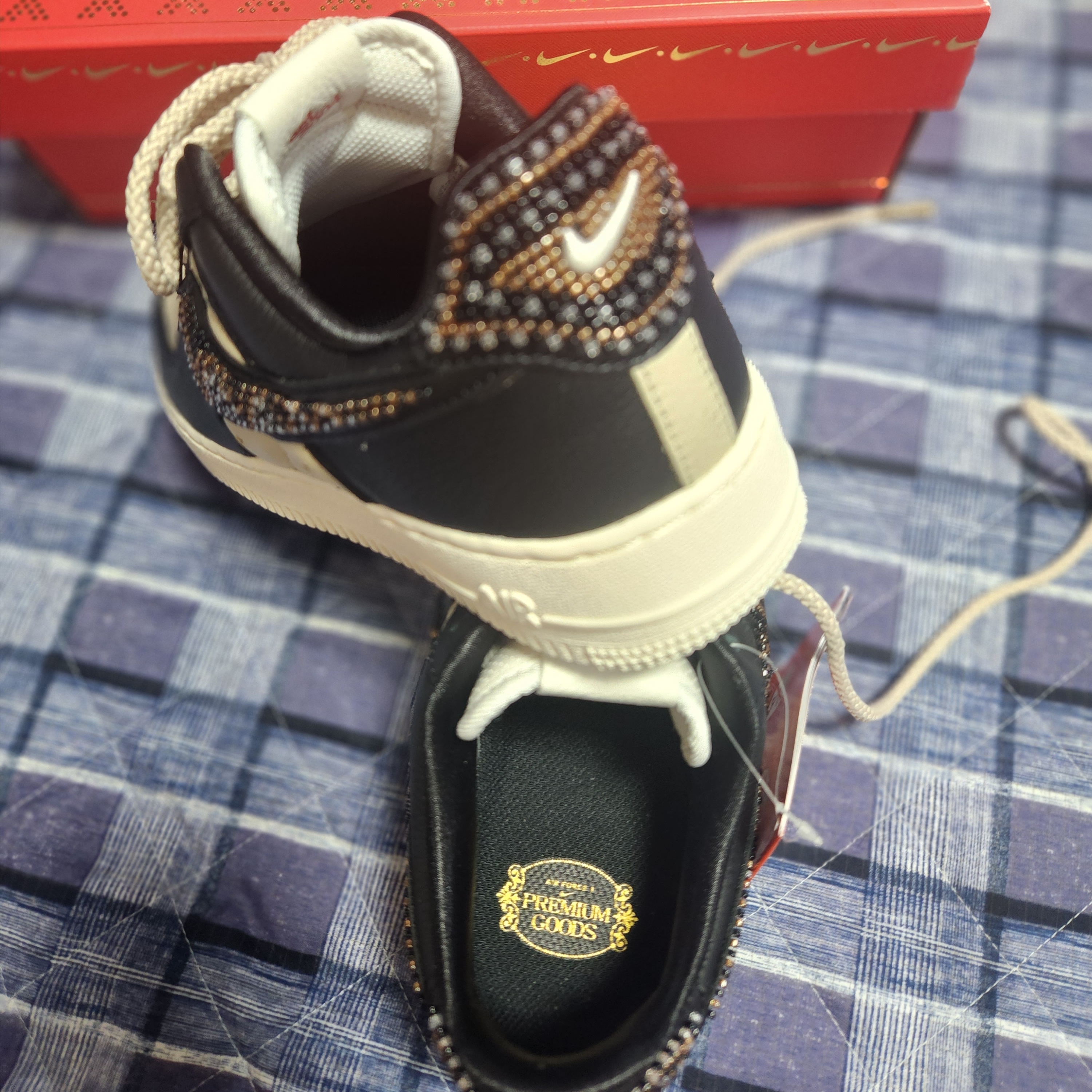 (W) Nike x Premium Goods Air Force 1 Low Black Sand 착용 스타일 - 3