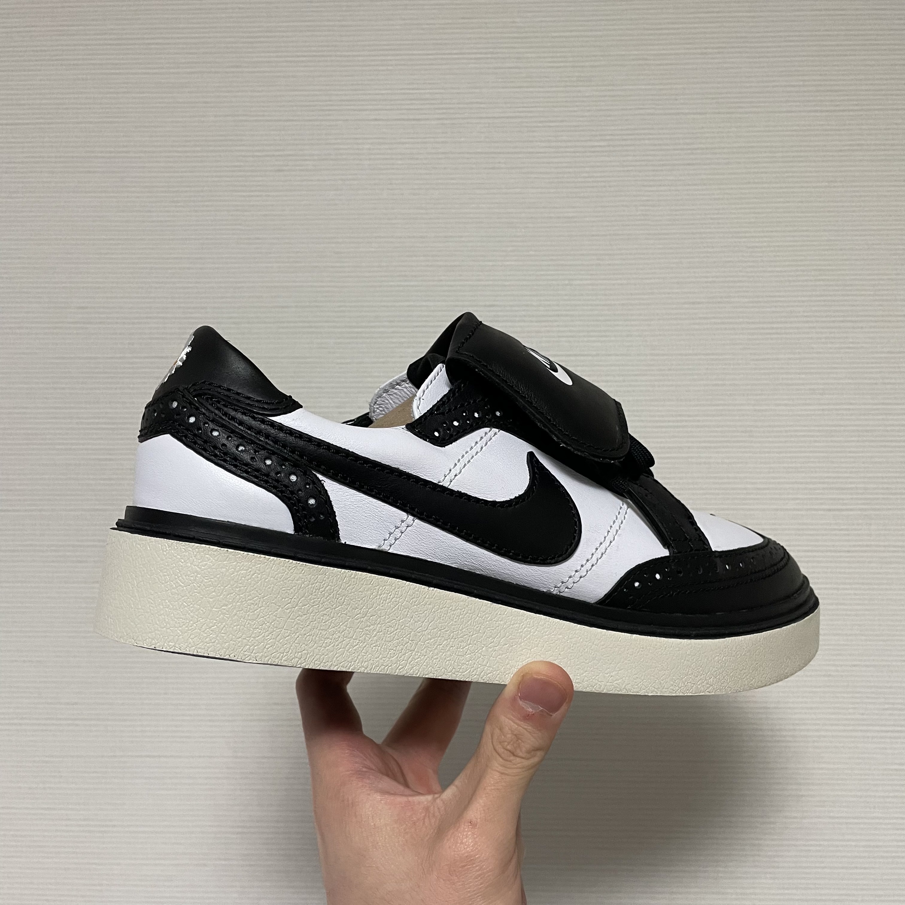 Nike x Peaceminusone Kwondo1 Black and White 착용 스타일 - 4
