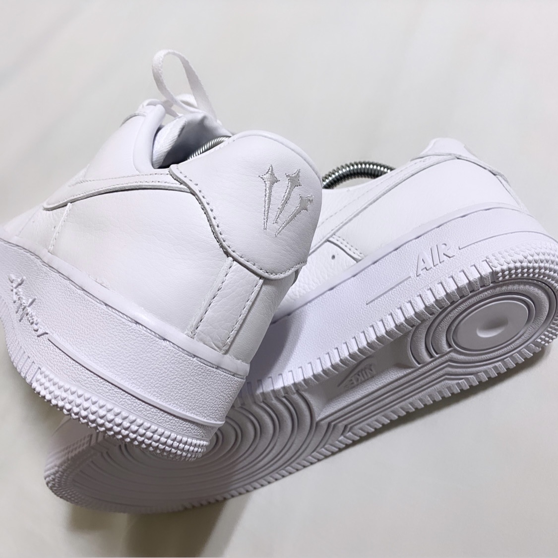 Nike x Drake Nocta Air Force 1 Low SP Certified Lover Boy White 착용 스타일 - 3