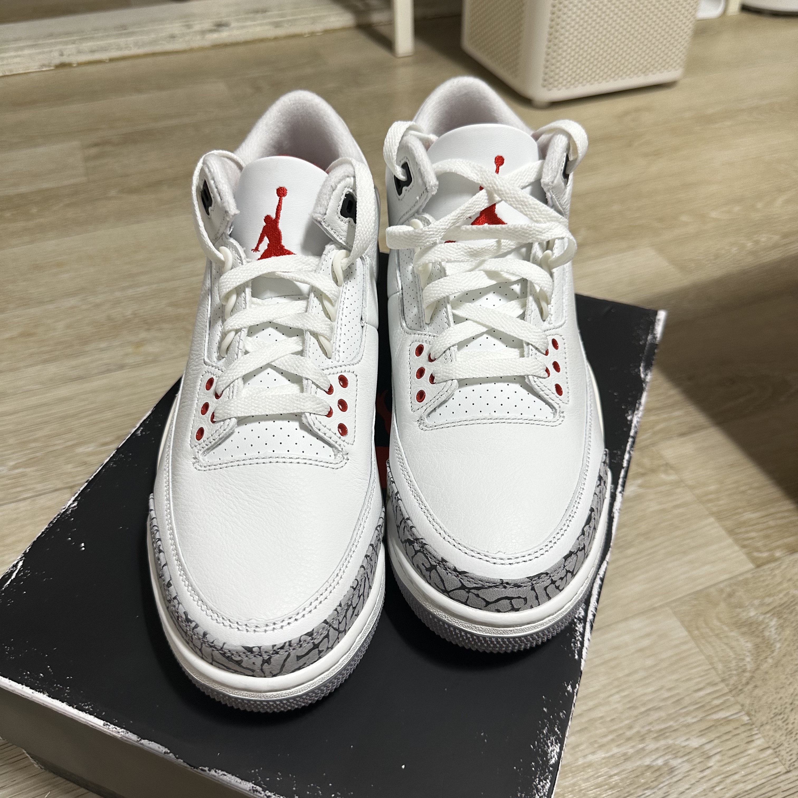 Jordan 3 Retro White Cement Reimagined 착용 스타일 - 2