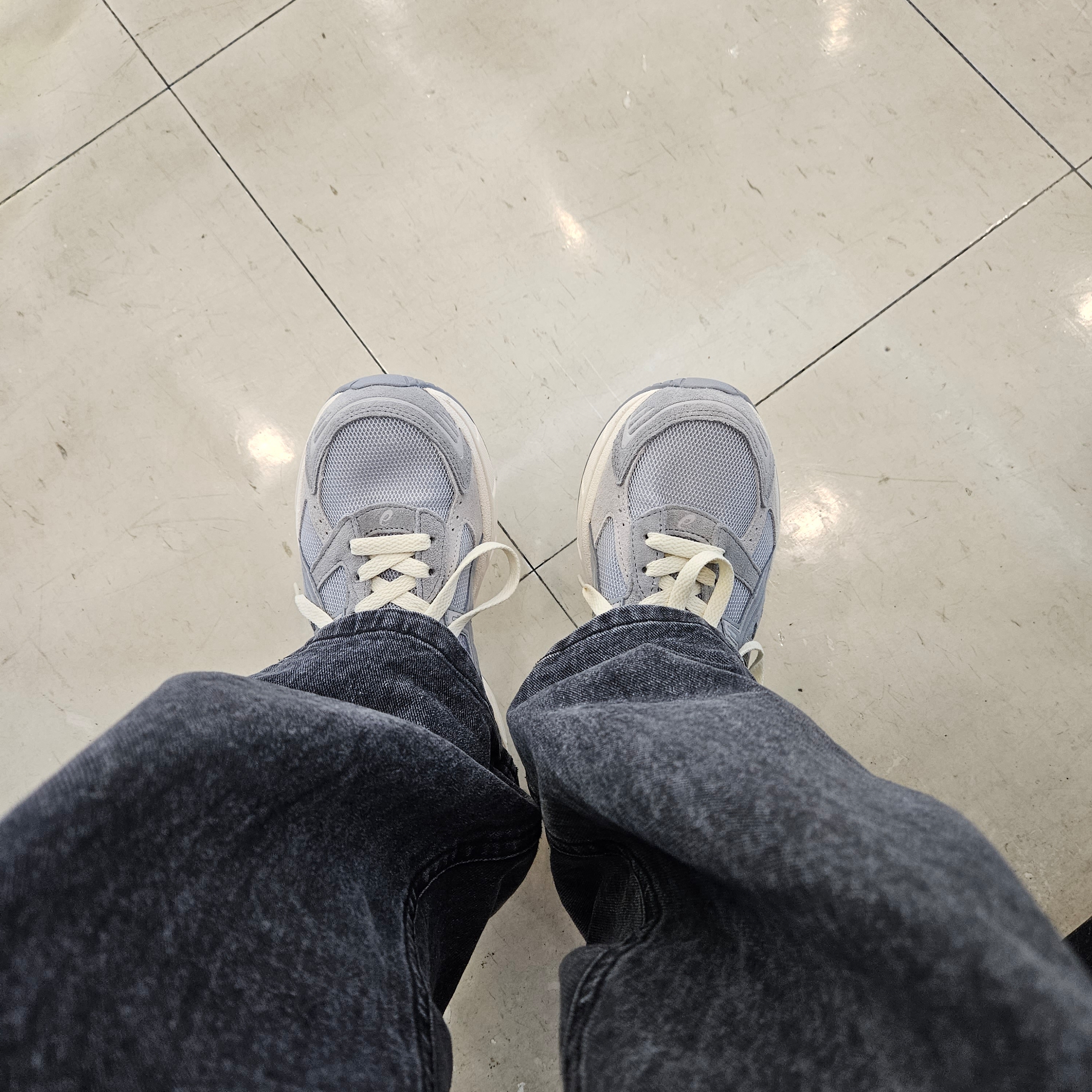 Asics Gel-1130 Piedmont Grey 착용 스타일