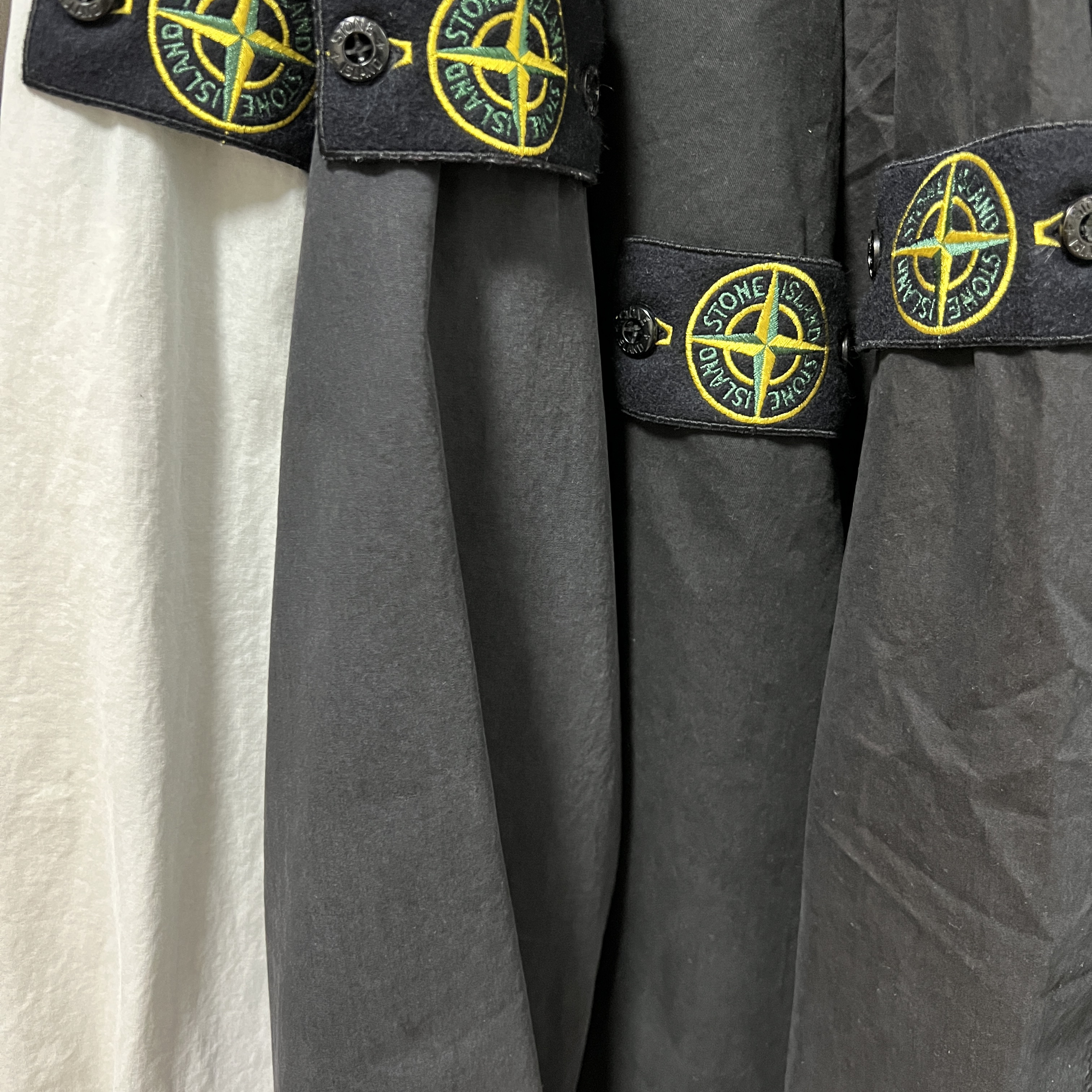 Stone Island 101WN Brushed Cotton Canvas T.CO+OLD Overshirt Black - 22FW 착용 스타일